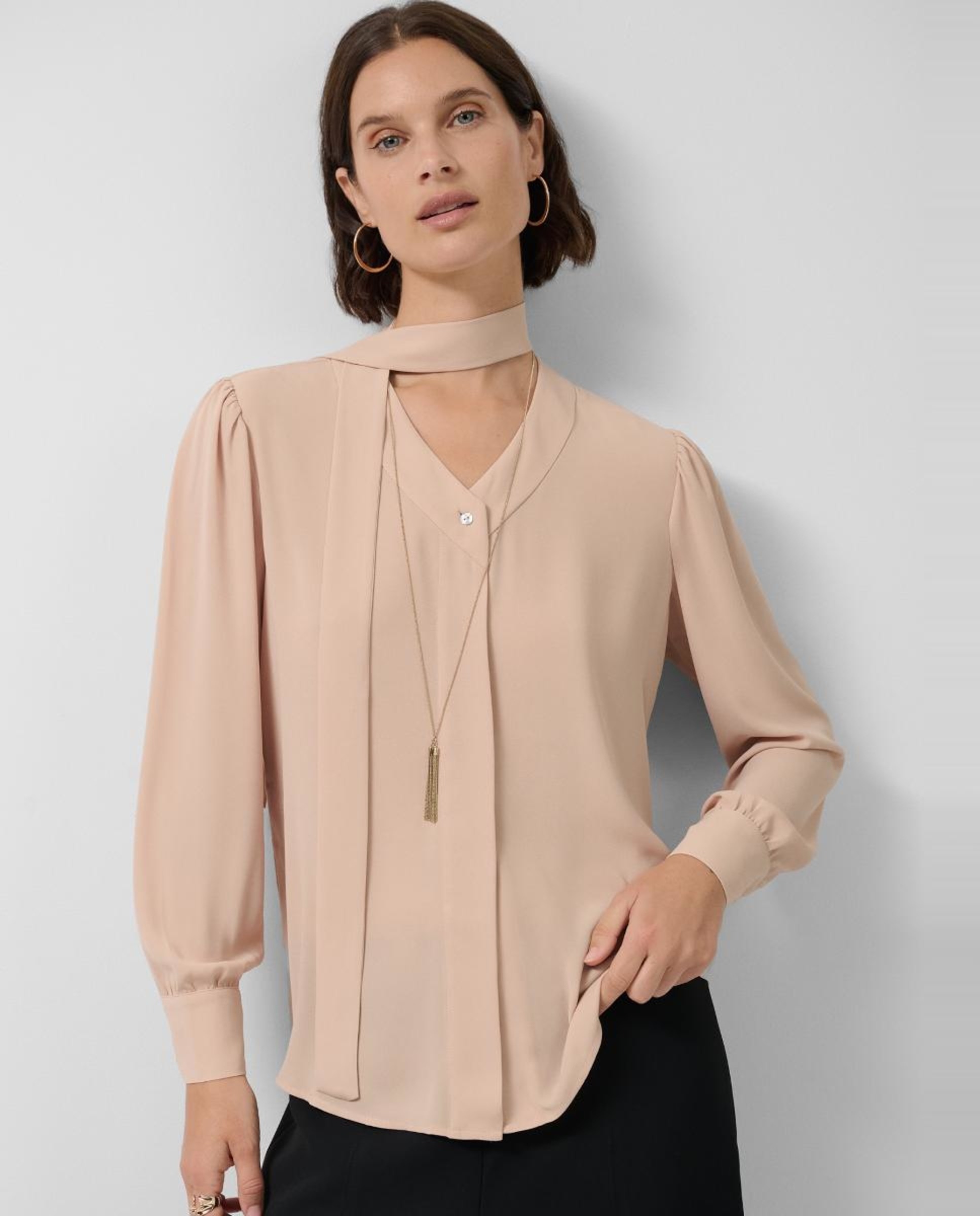 Blusa com Gola com Laço Camel-1