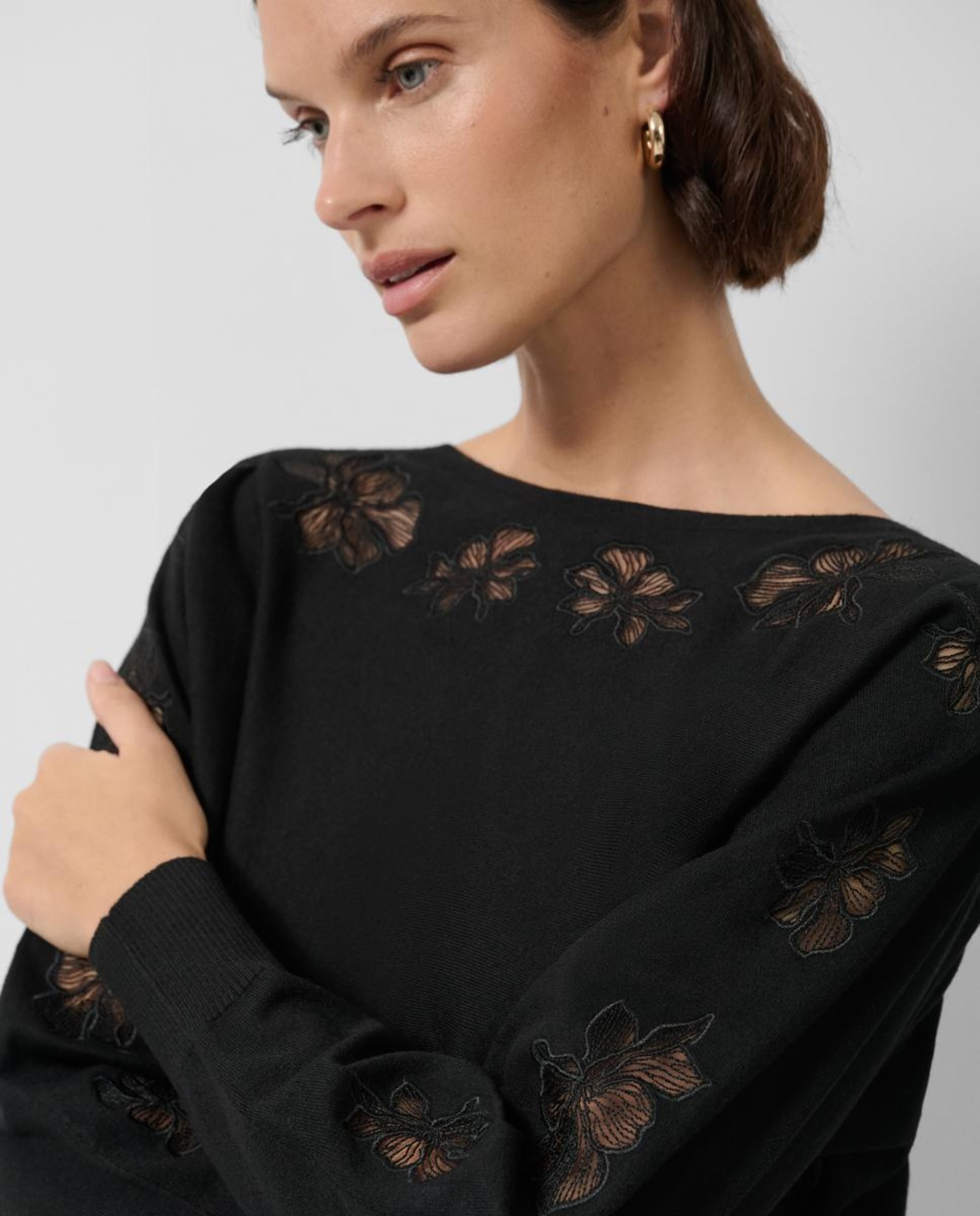 Camisola de Tule com Plumetti e Manga Comprida Preto-3