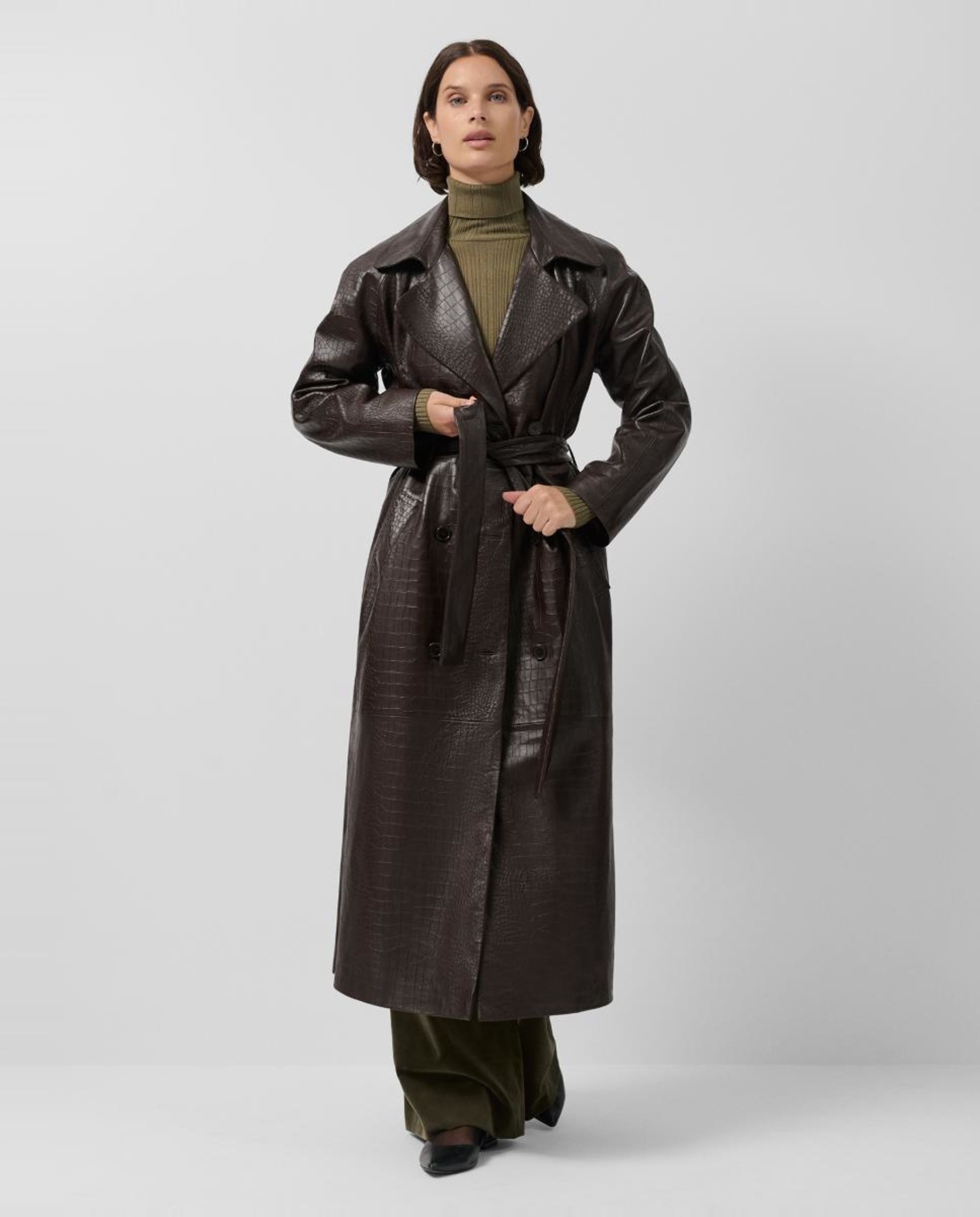 Gabardine Comprida em Napa Castanho-1