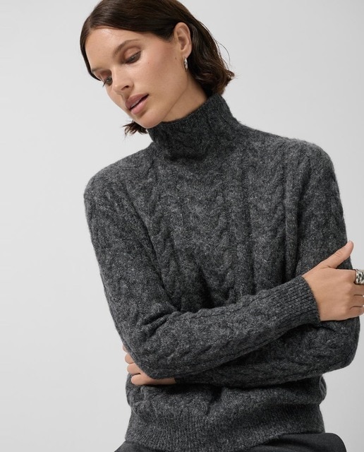 Imagen 0 de Jersey de mujer cuello chimenea punto ochos