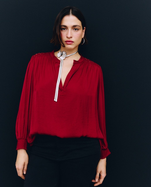 Imagen 0 de Blusa con detalle abalorios de mujer