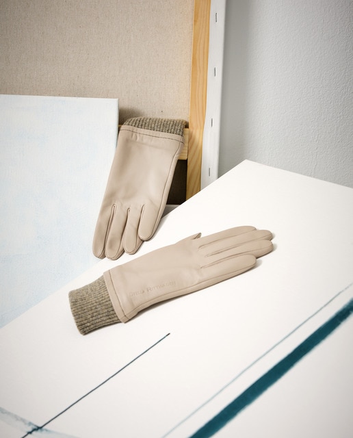 Imagem 0 de Luvas de Pele