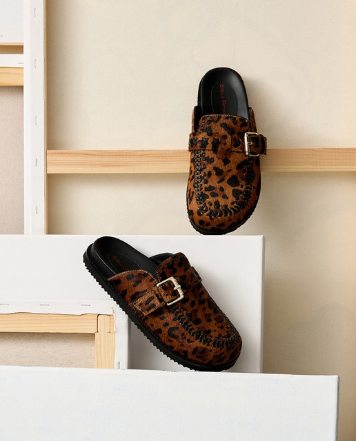 Imagem 0 de Socas com Animal Print