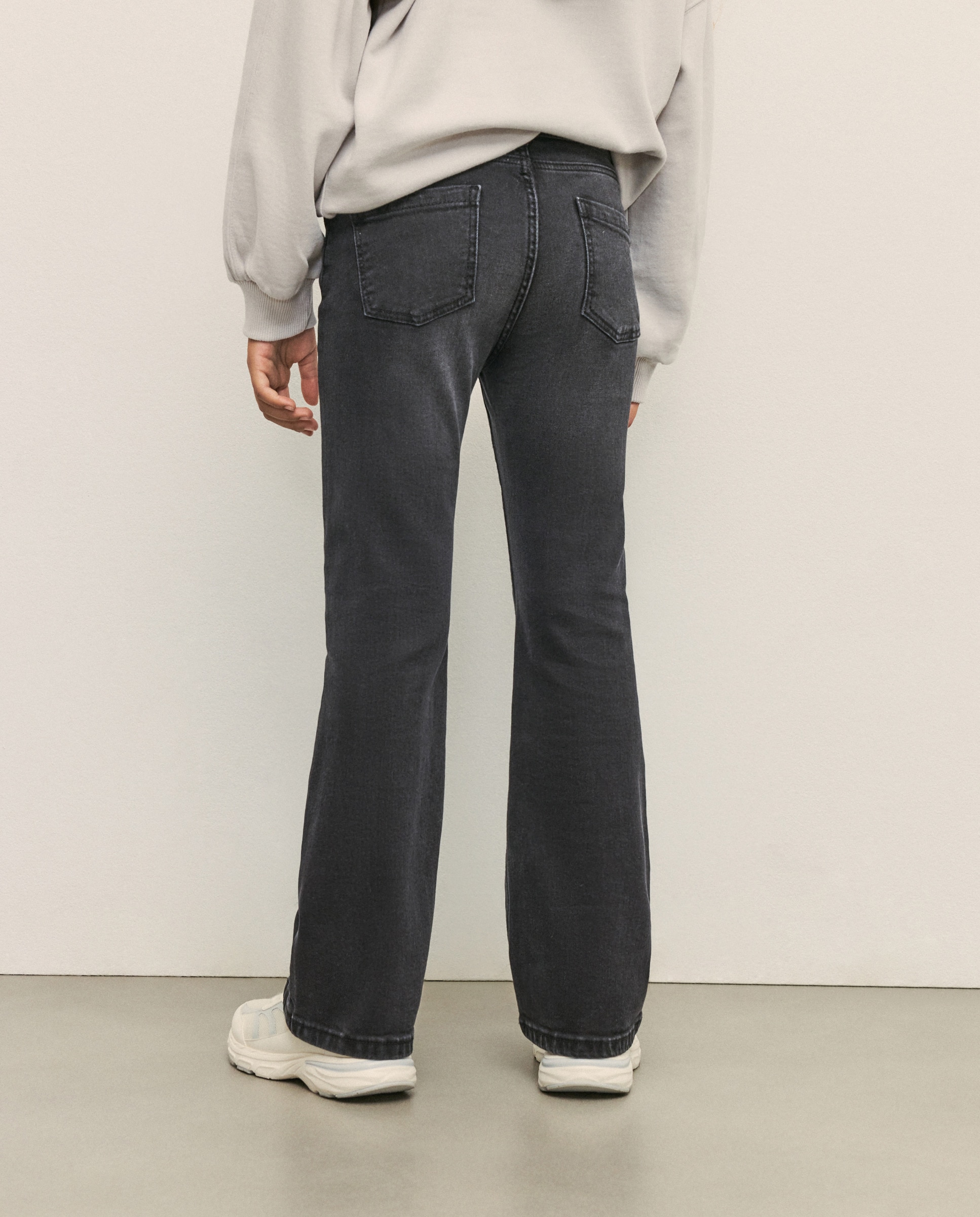 Jeans Flare Preto Intenso-3