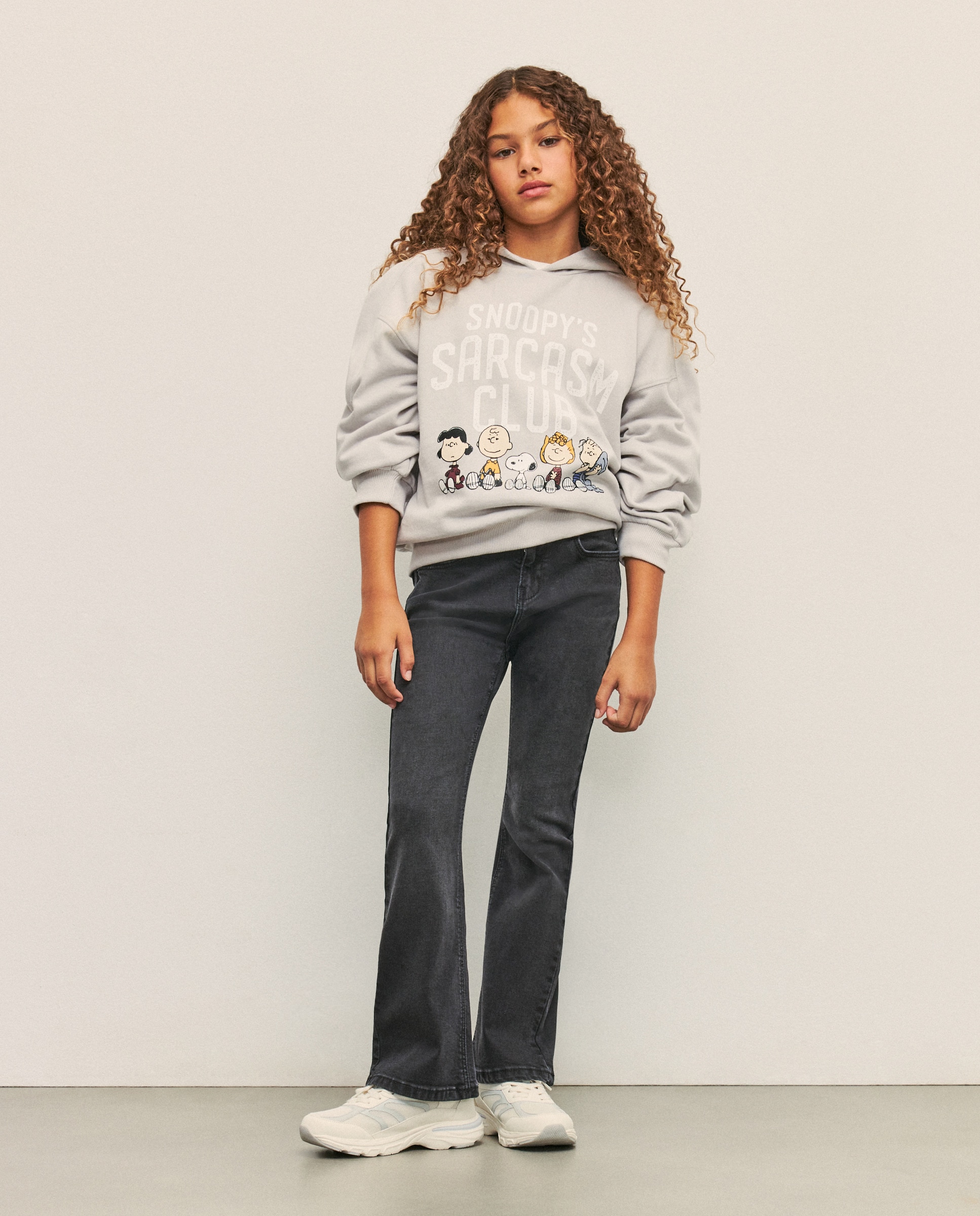 Sweatshirt Fechada com Capuz Soy e Amigos Cinzento-2