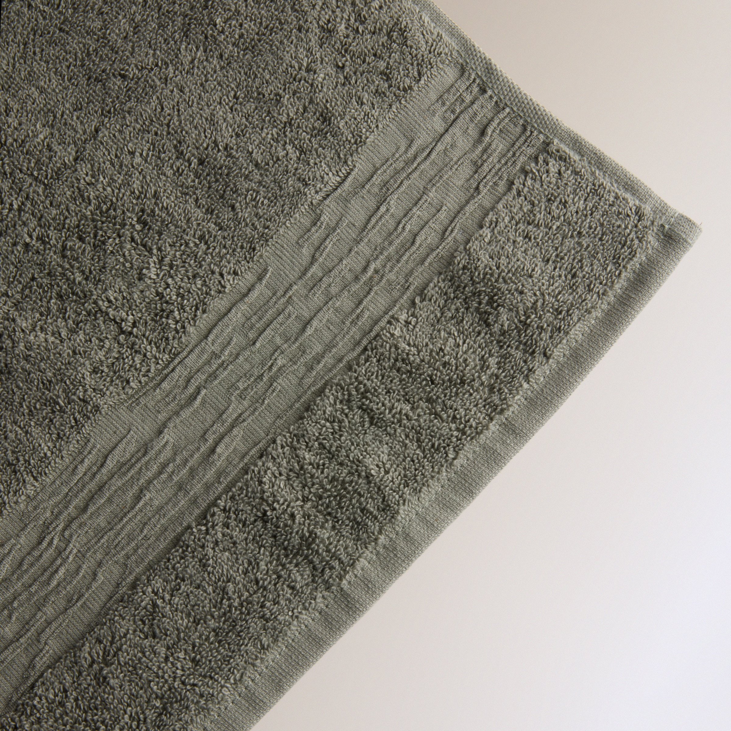 Toalha de Banho Cedar em Algodão - 600 g/m2 Verde-3