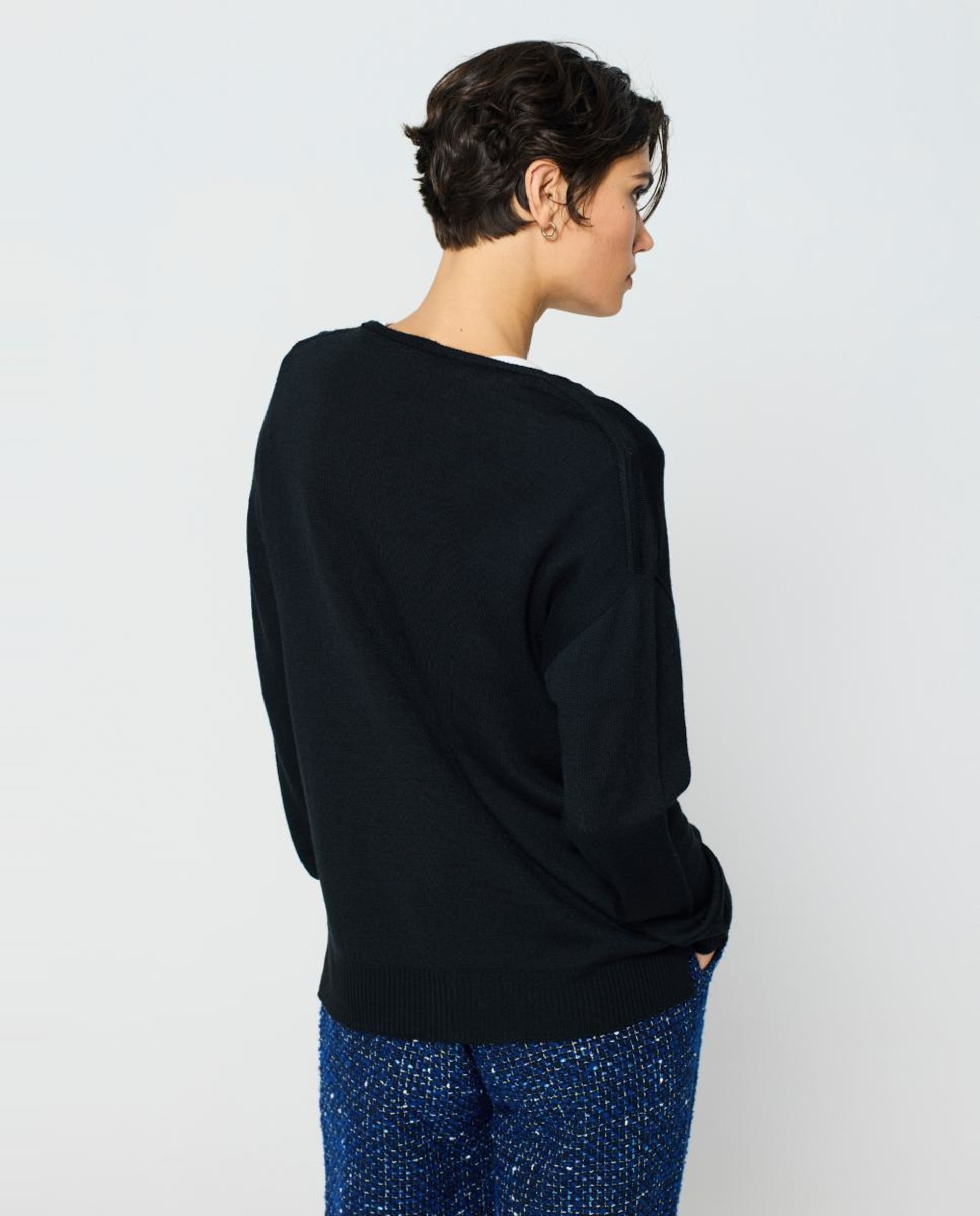 Camisola de Malha Simples e Cómoda com Decote em Bico e Manga Caída Preto-2