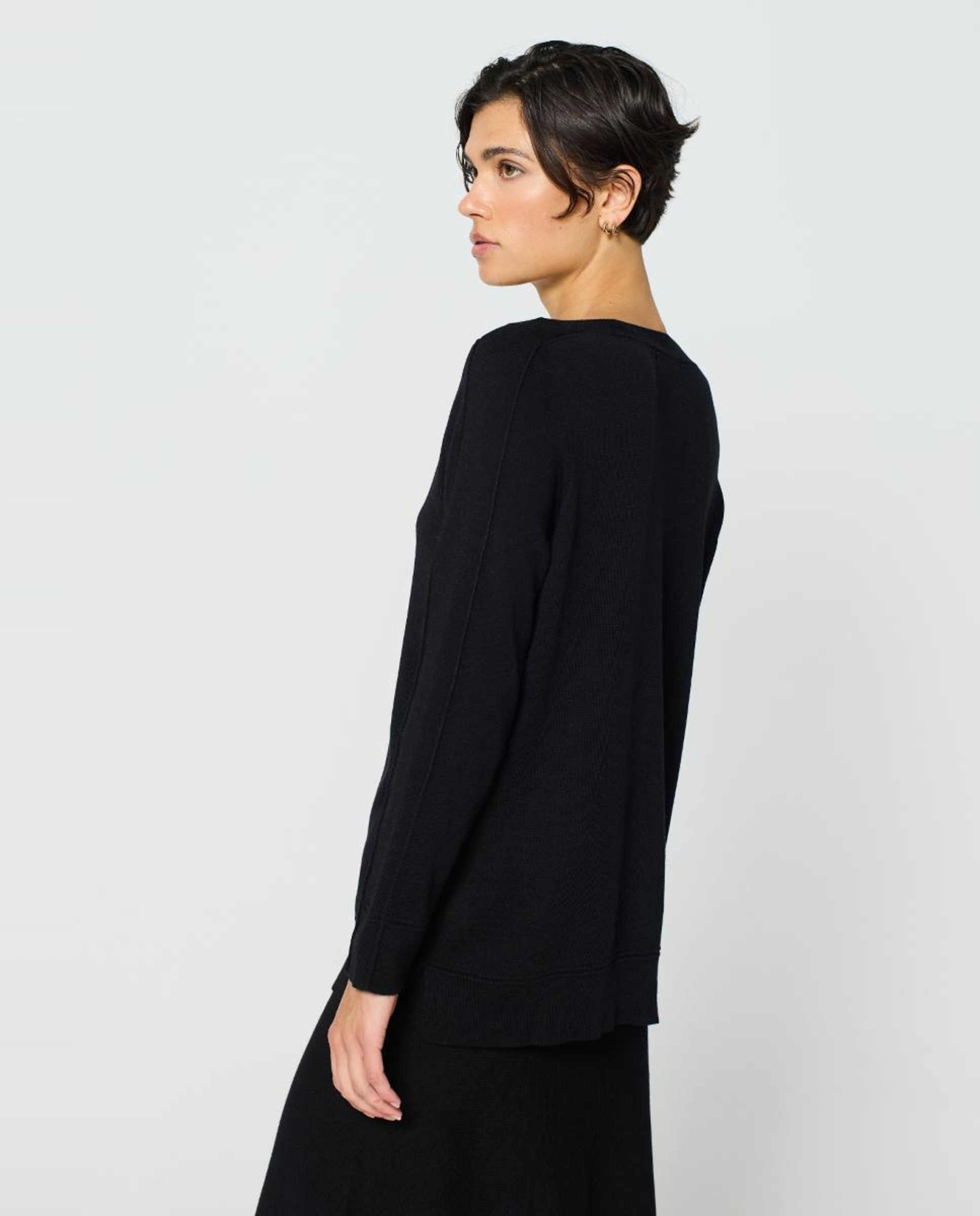 Camisola de Malha com Nervuras na Gola Preto-2