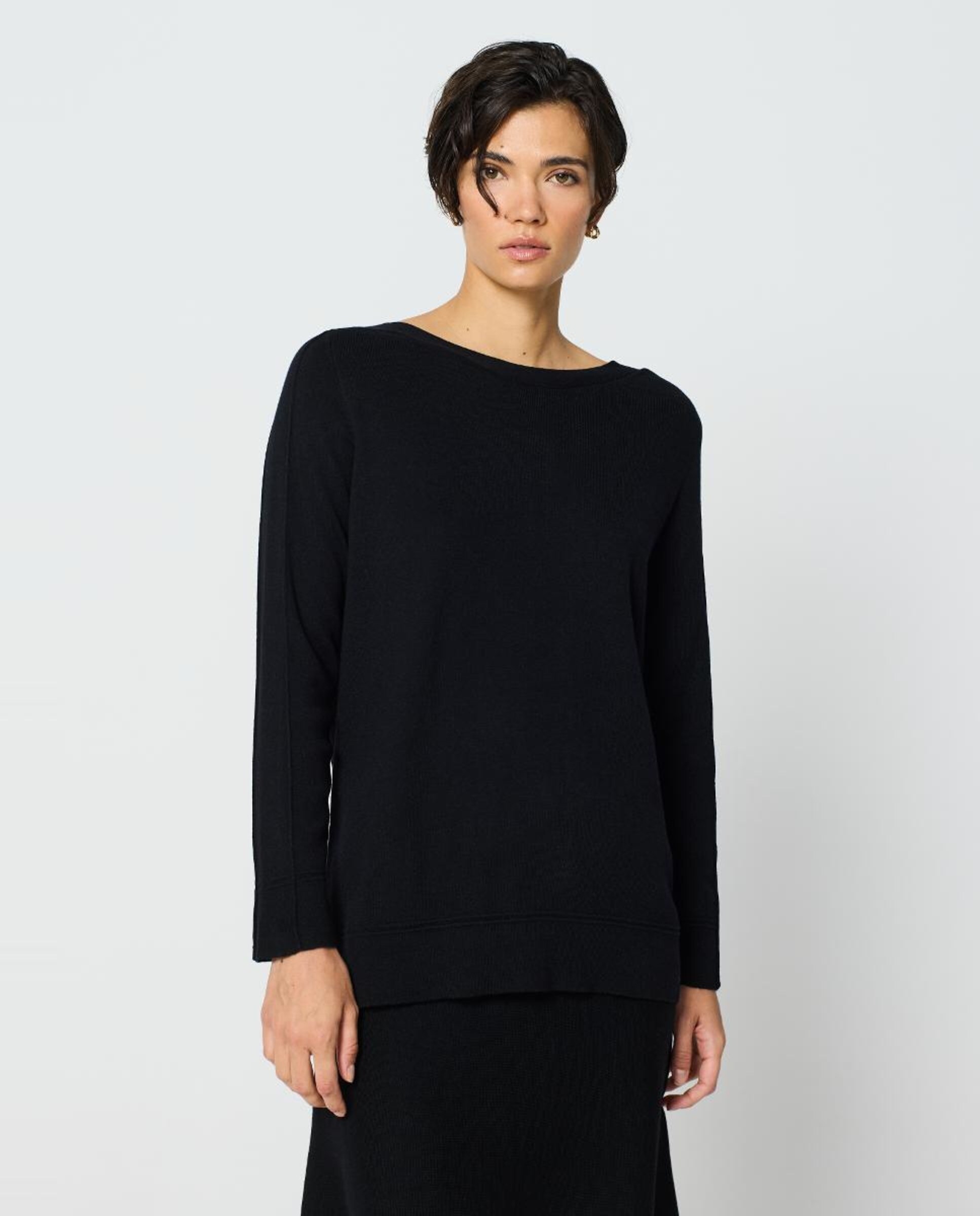 Camisola de Malha com Nervuras na Gola Preto-1