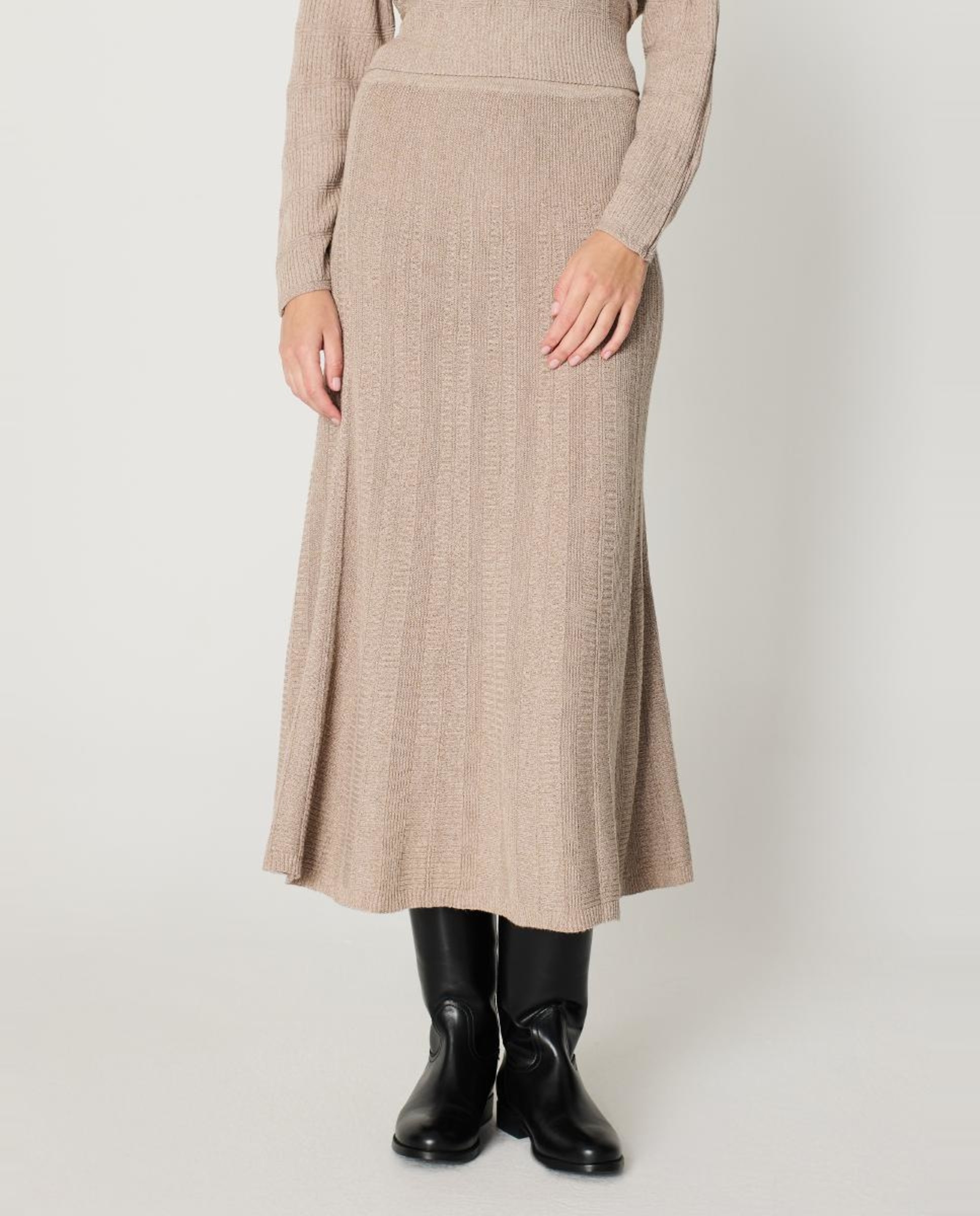 Saia Evasê Midi Castanho-1