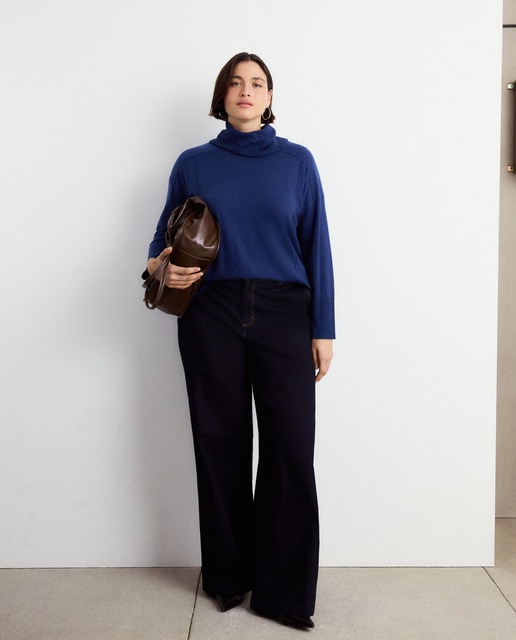 Imagem 0 de Camisola de Malha Lisa com Gola Alta