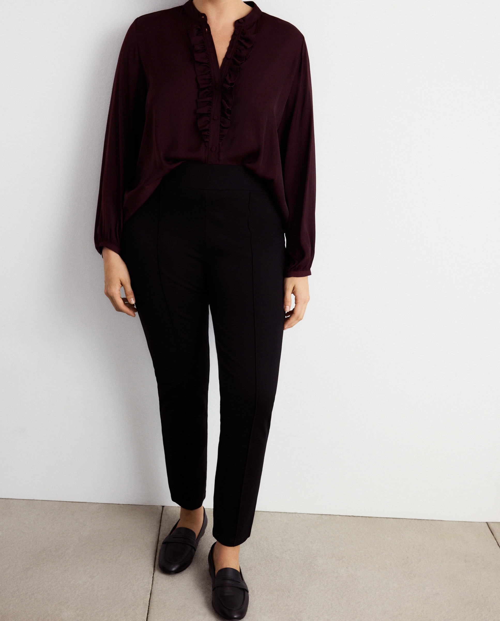 Calças de Malha Roma Preto-2