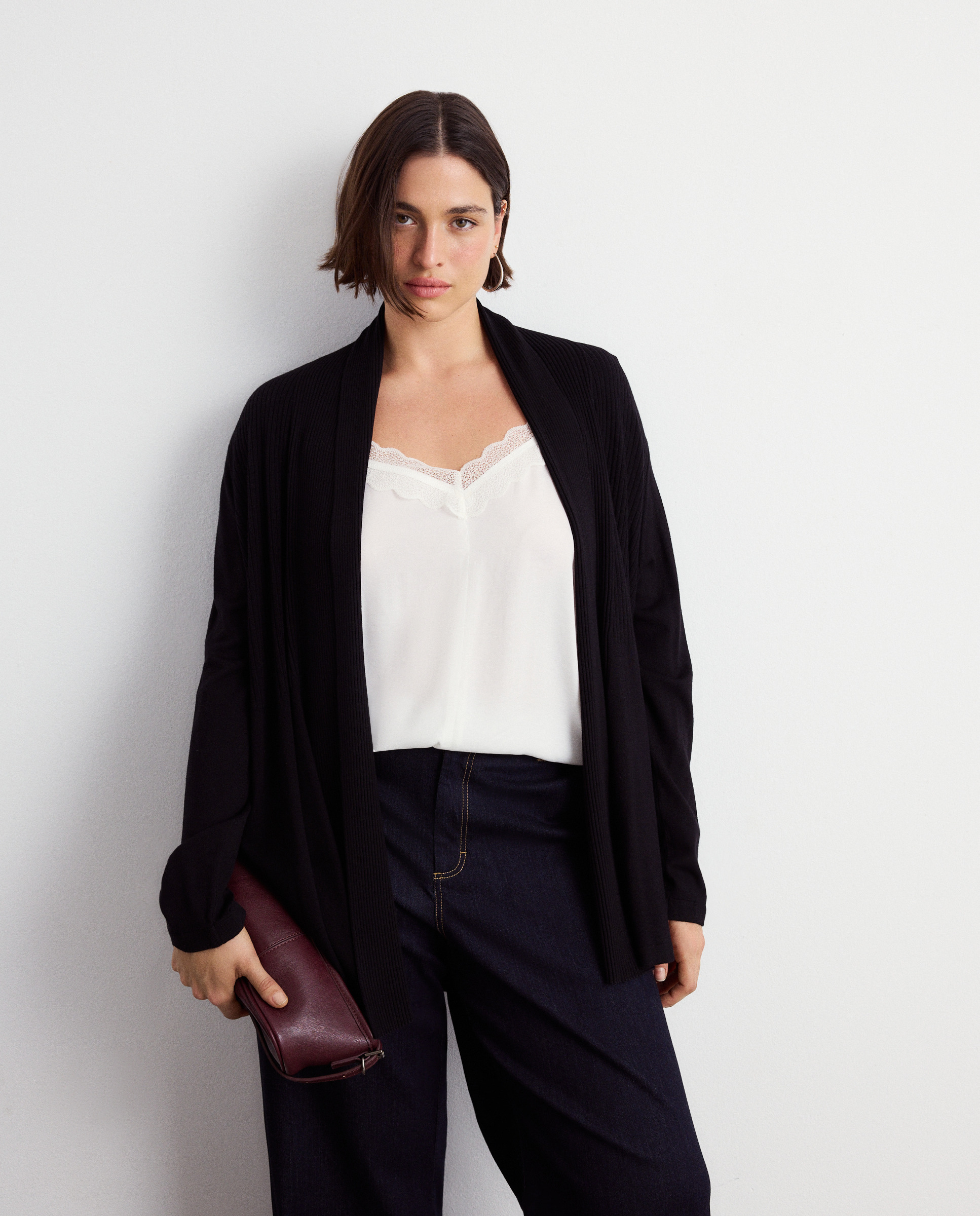 Top con detalle de encaje de mujer · Couchel · El Corte Inglés