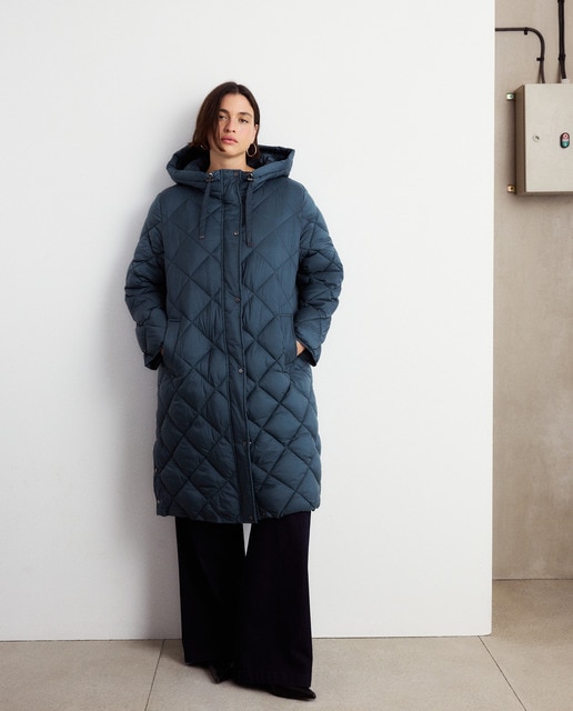 Imagem 0 de Blusão Acolchoado Comprido Liso