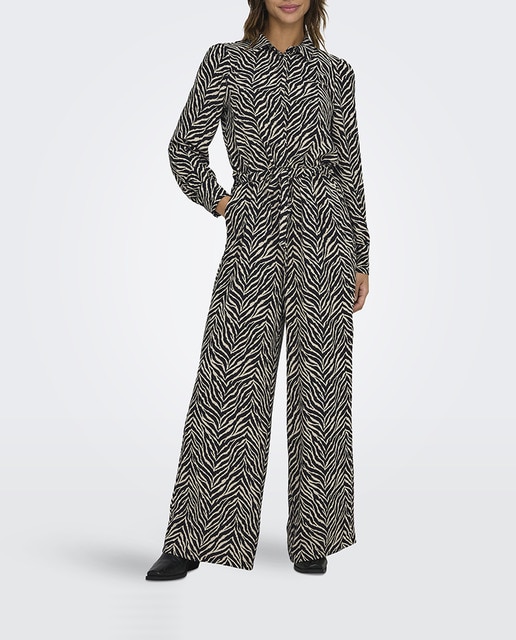 Imagen 0 de Mono largo de mujer con cinturón ajustable estilo animal print