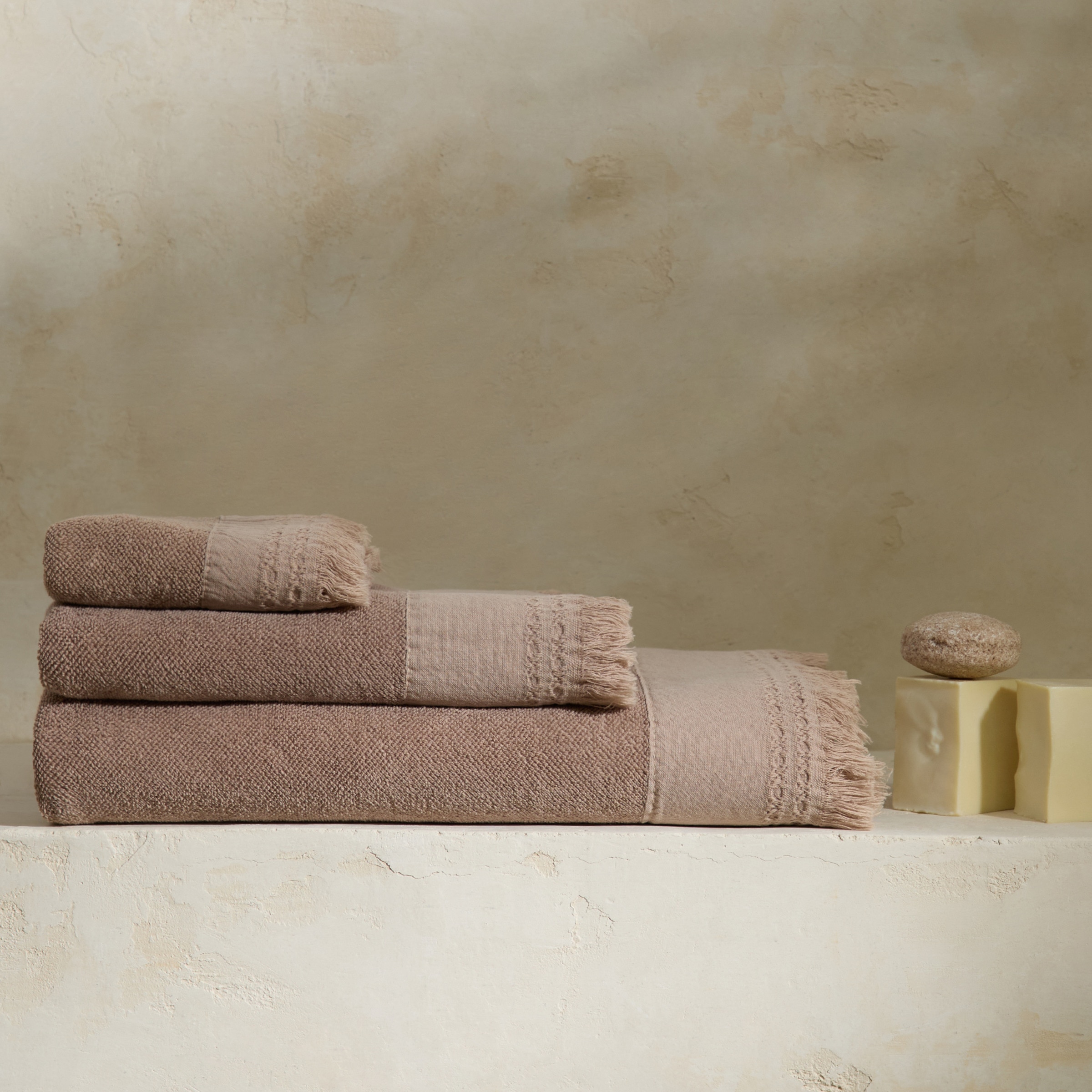 Toalha de Banho de Algodão Faixa - 480 g/m2 Taupe-1