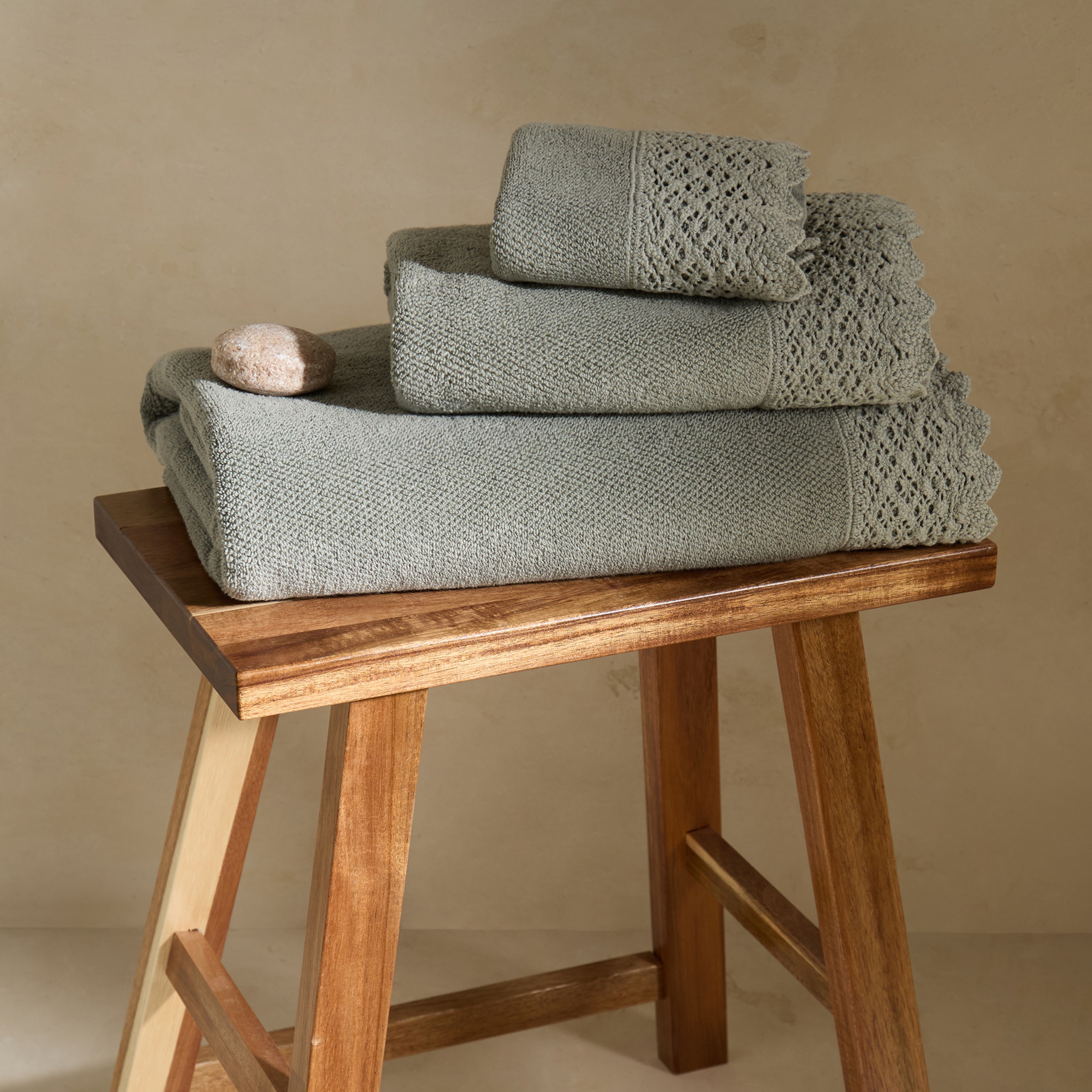 Toalha de banho de algodão 500 g/m2 Crochet Verde-1