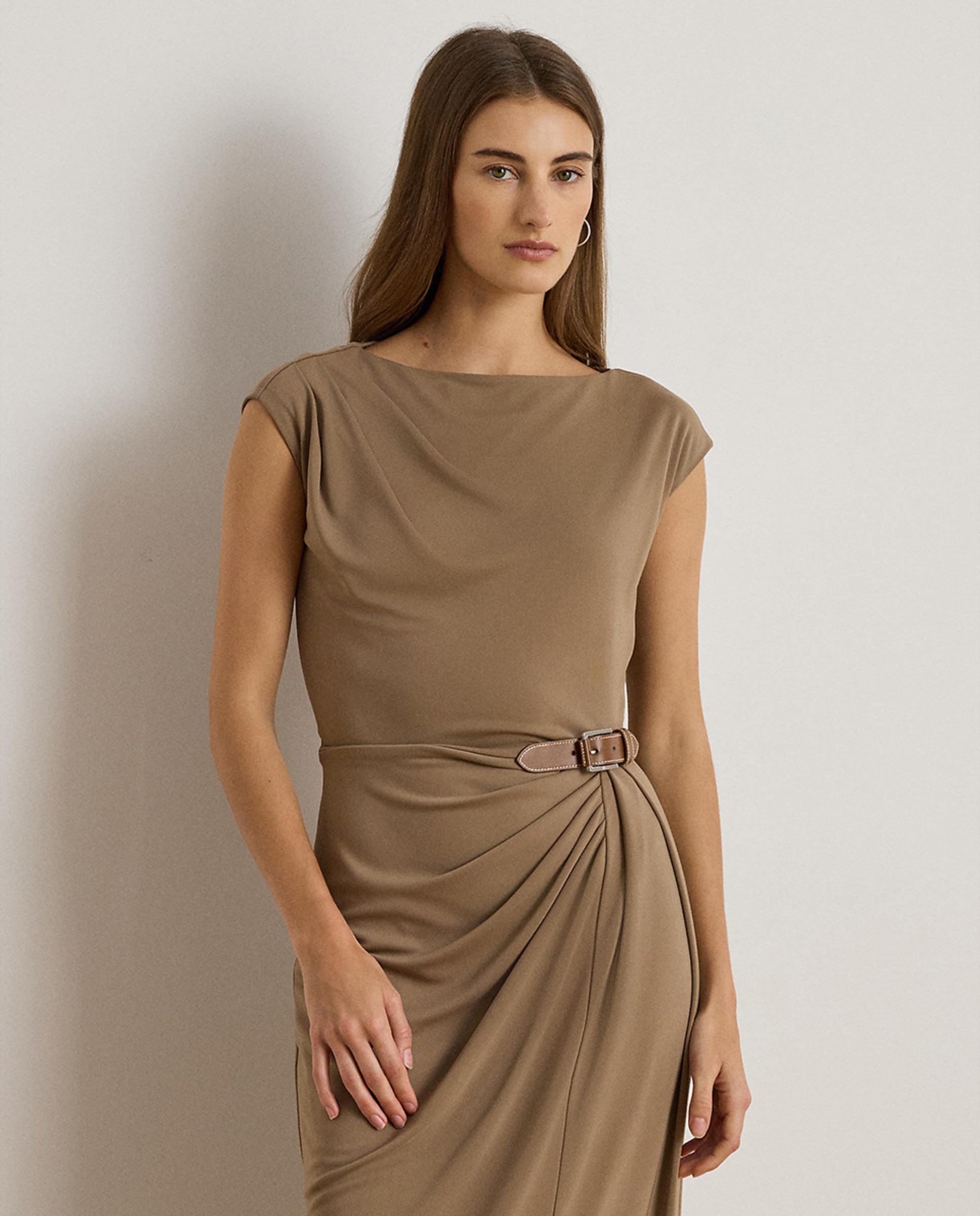 Vestido Midi de Malha com Fivela Bege-4