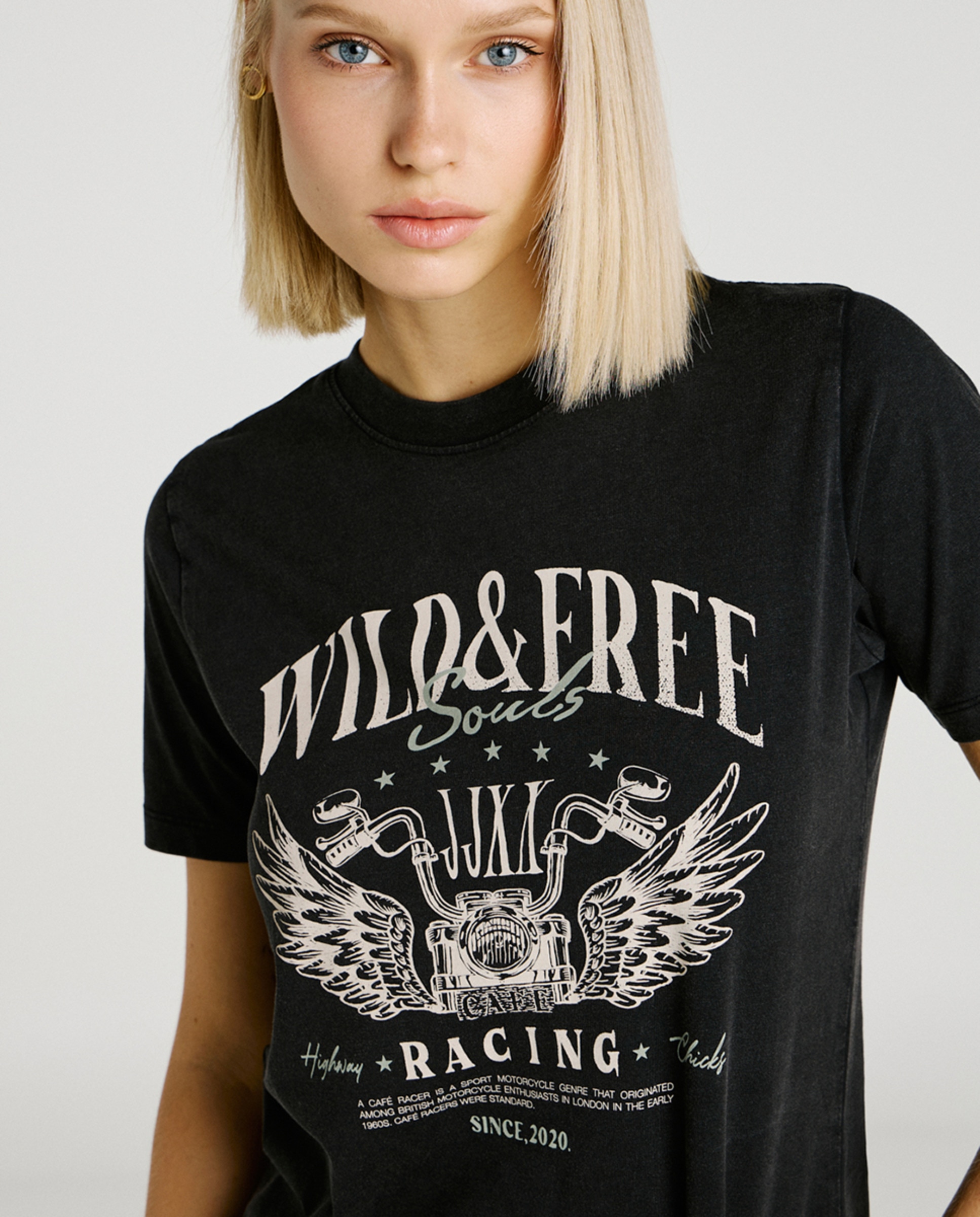 T-shirt com estampado à frente Preto-3