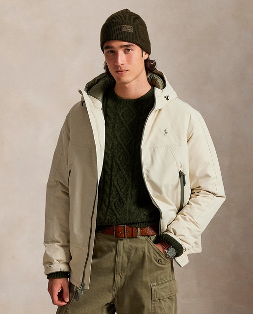 Imagem 0 de Impermeável com Capuz e Cavalo no Peito