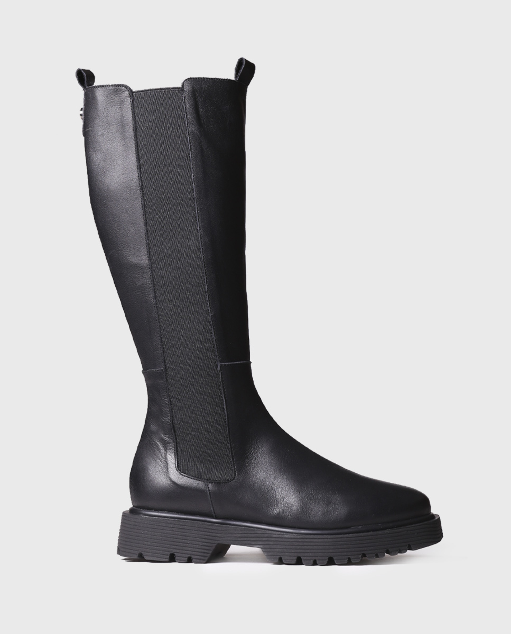 Imagen 0 de Bota de mujer de piel con elásticos