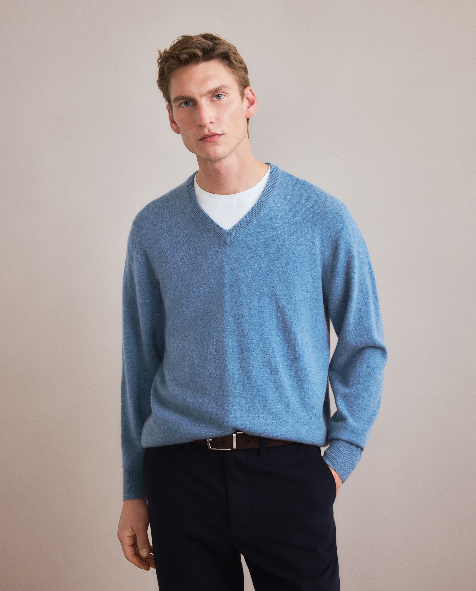 Camisola de Malha com Decote em Bico Liso de Caxemira Azul-1