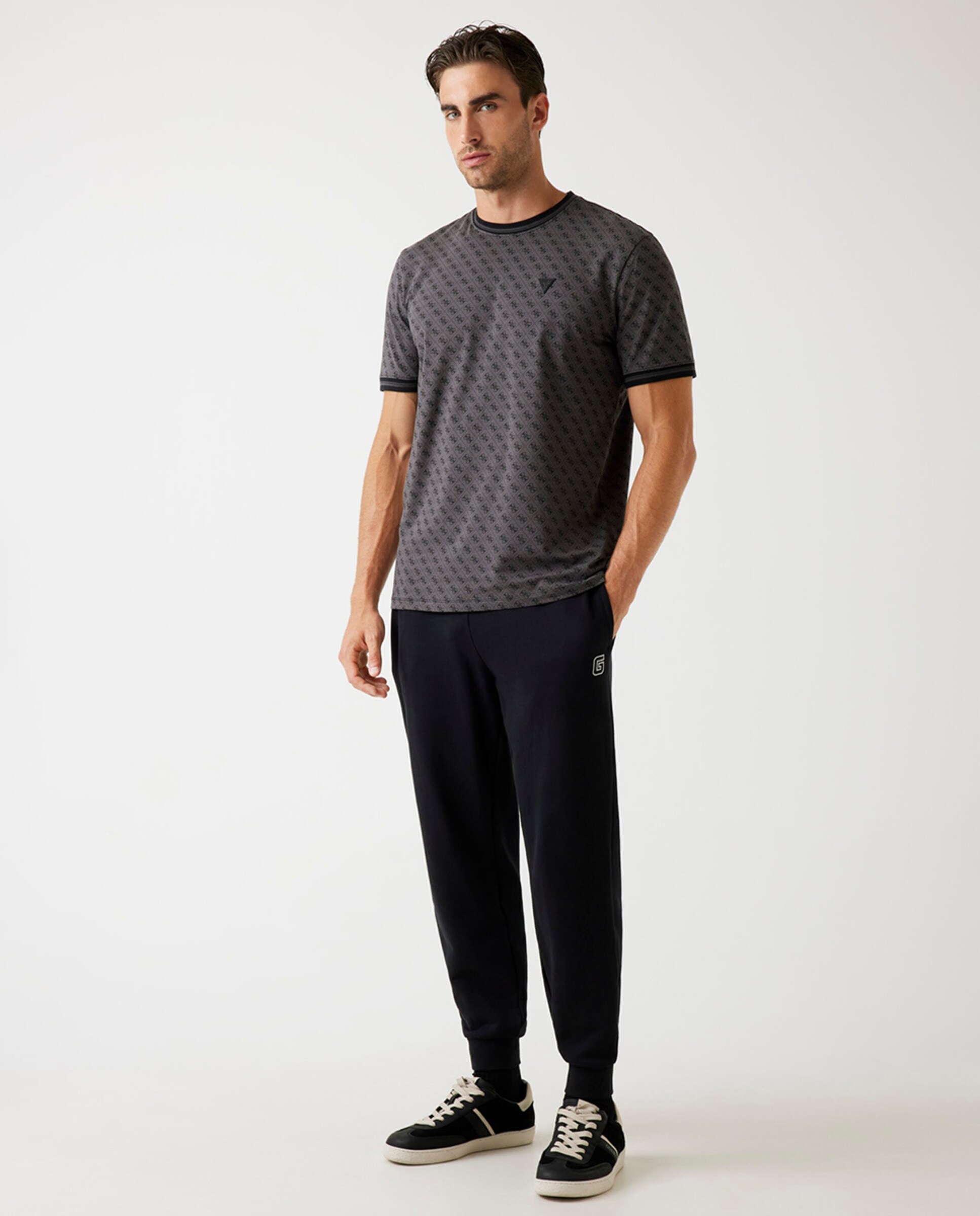 T-shirt com Manga Curta Preto-5