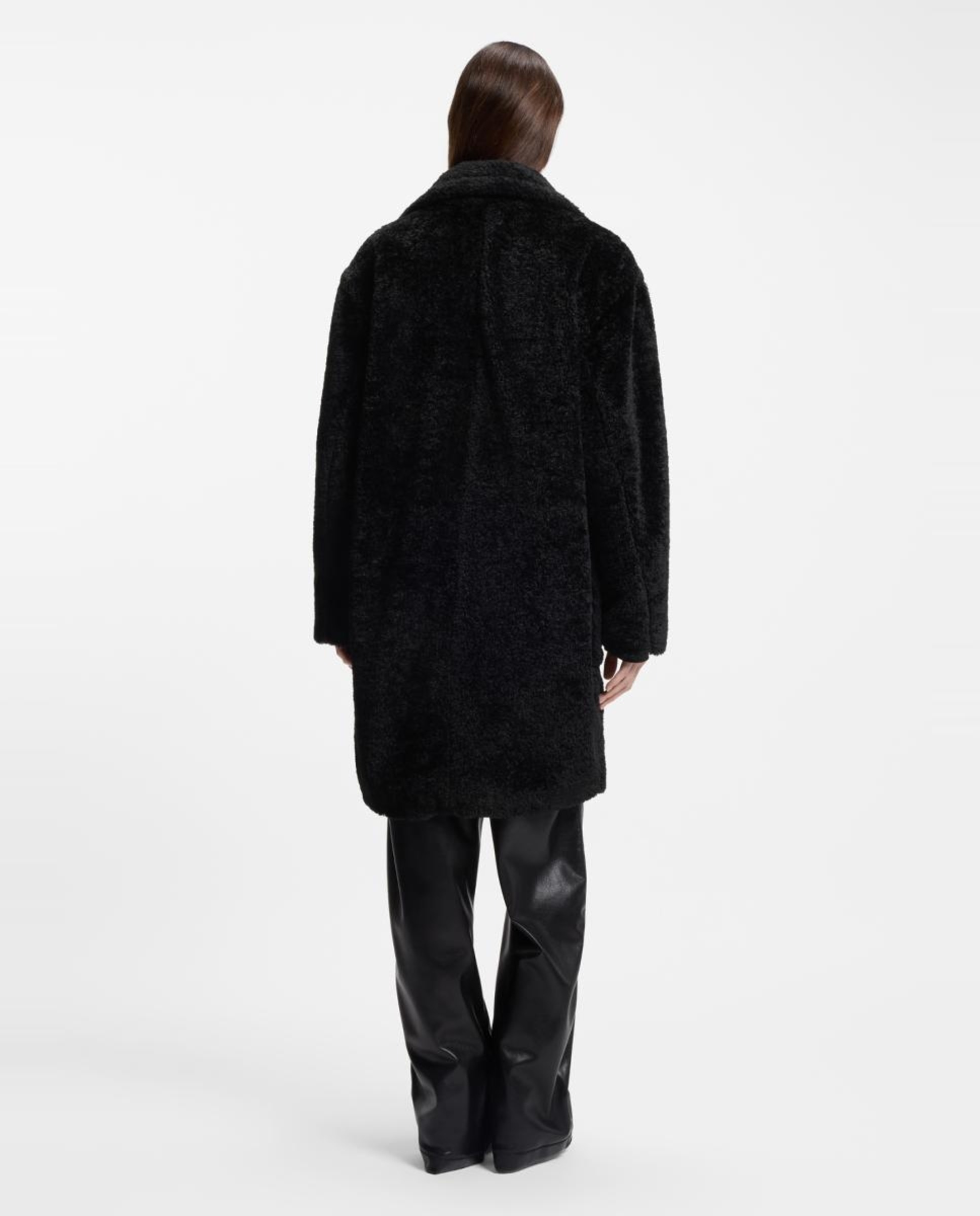 Sobretudo Comprido de Polipele em Poliéster com Forro Jacquard Preto-5