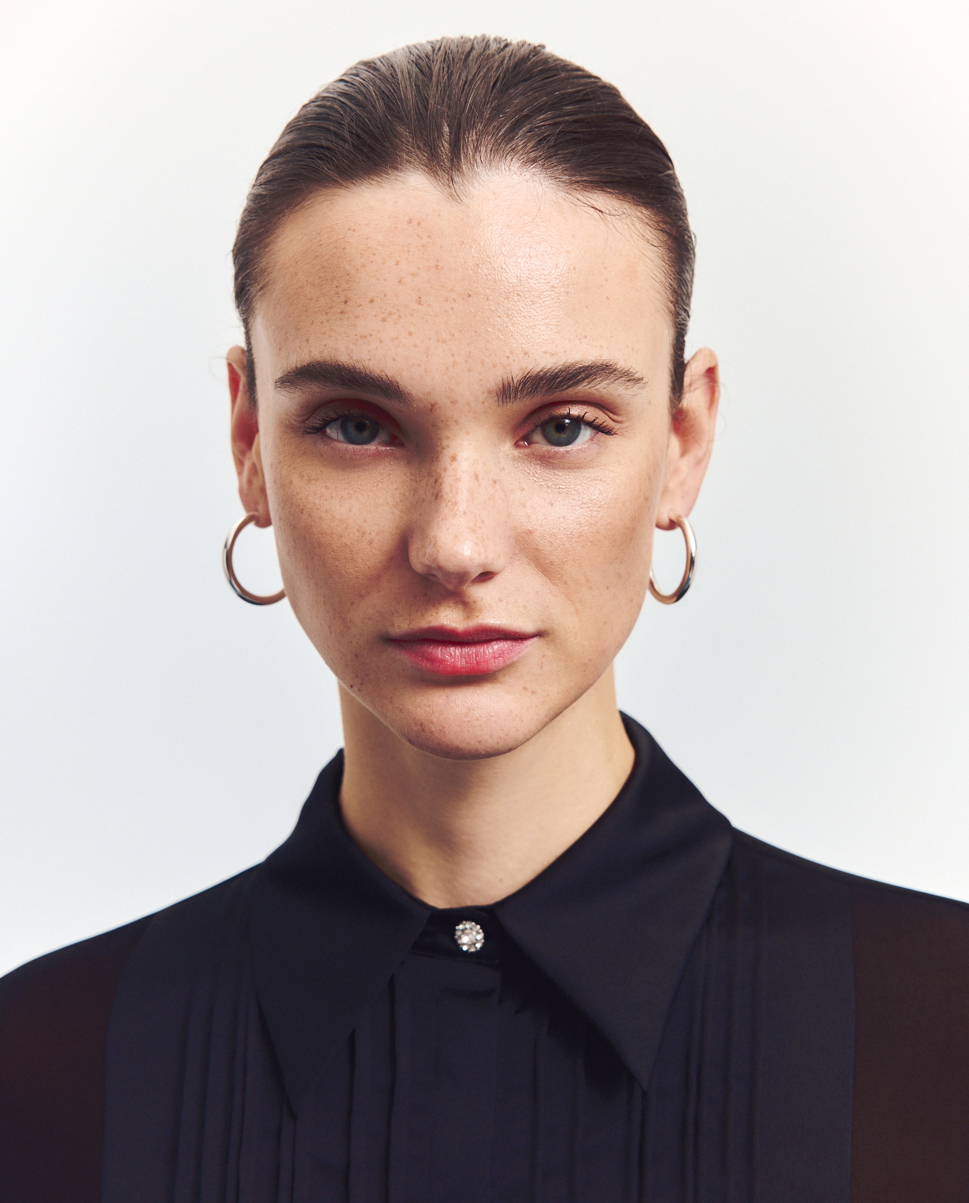 Blusa de Manga Comprida Acetinada com Pregas Preto-3