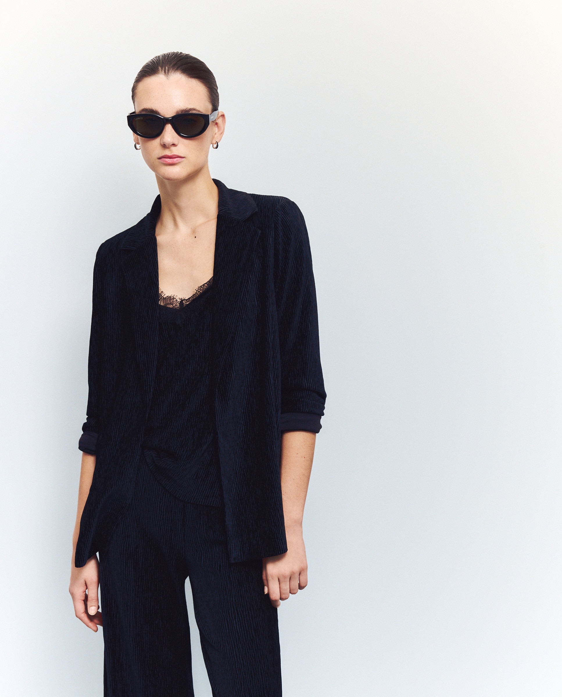 Kimono de Veludo Plissado Preto-2