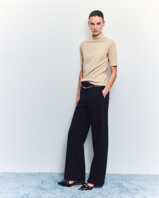 Imagen 0 de Camiseta lisa de manga corta de mujer