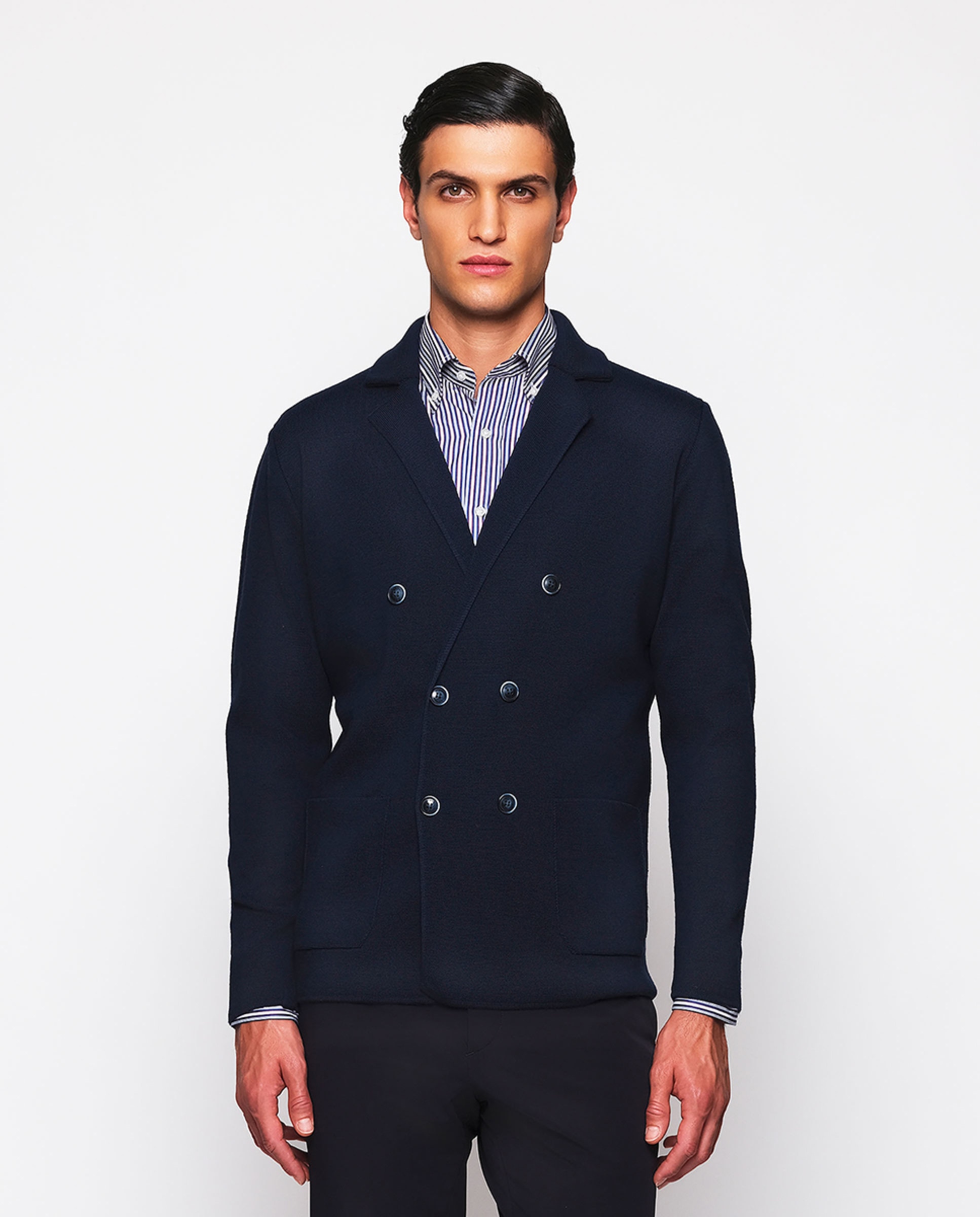 Imagem 0 de Casaco Cruzado com Botões e Abas