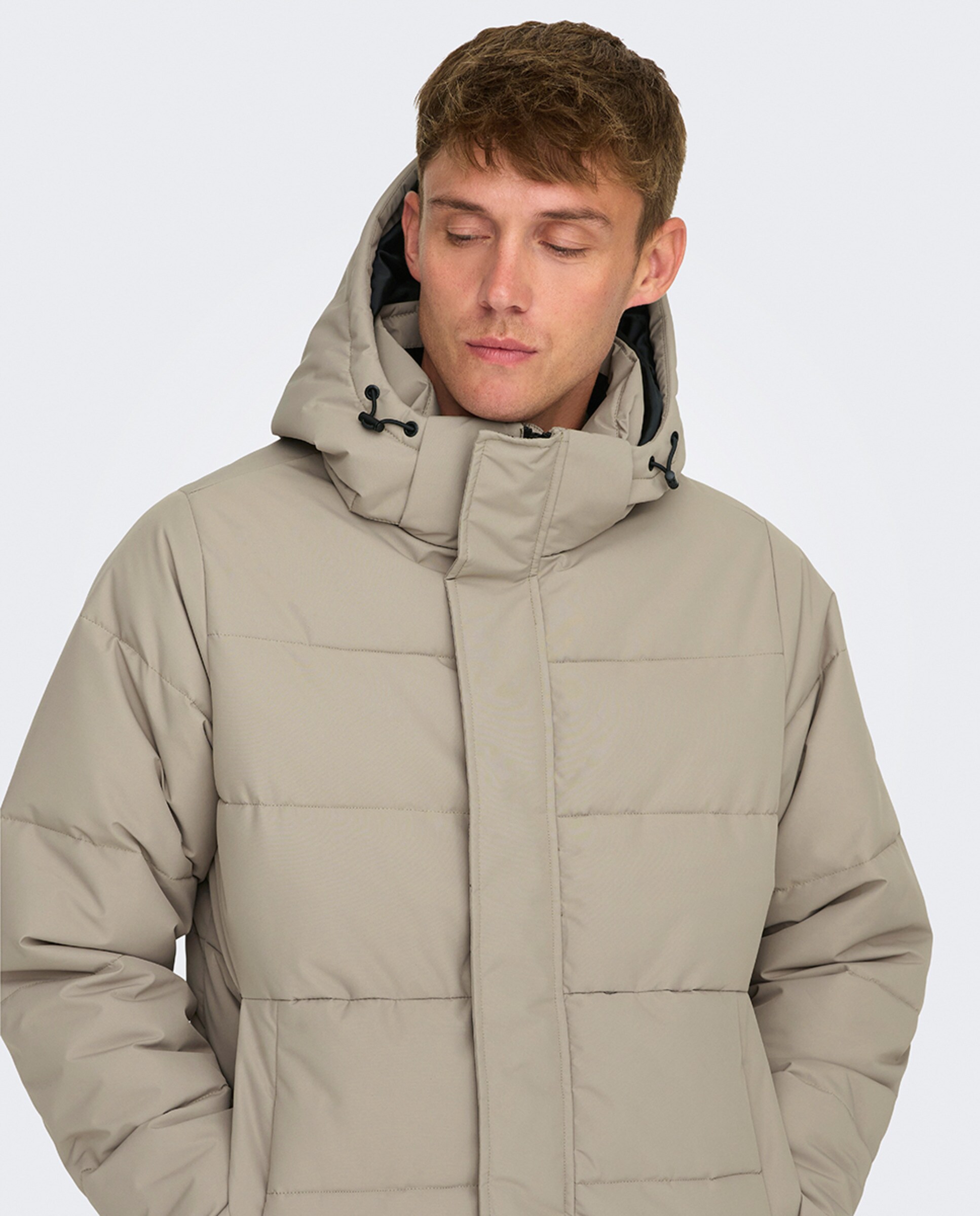 Sobretudo Puffer Comprido com Capuz Bege-3