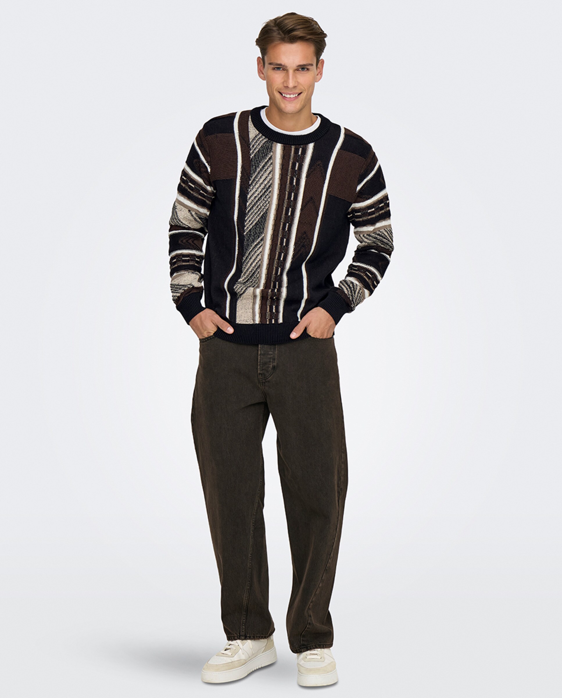 Camisola de Malha às Riscas Regular Fit Preto-7
