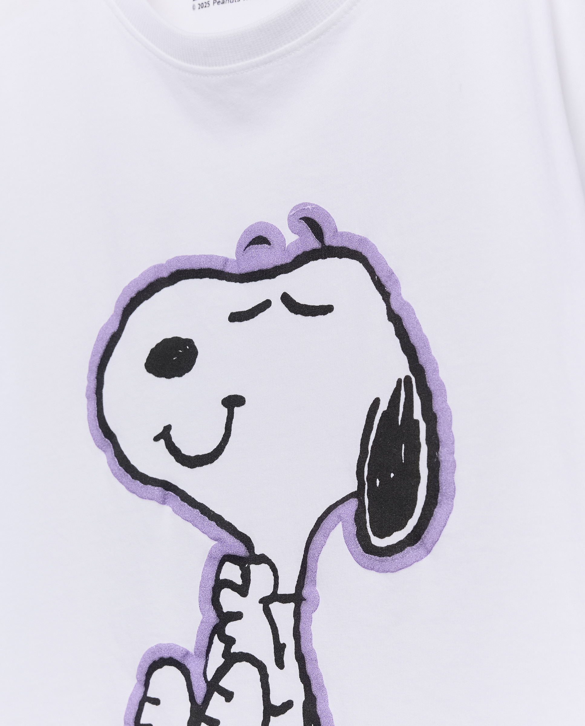 T-shirt de Manga Curta com Estampado Posicional Snoopy e Contorno de Cor em Contraste Kids El Corte Inglés Branco-marfim-5