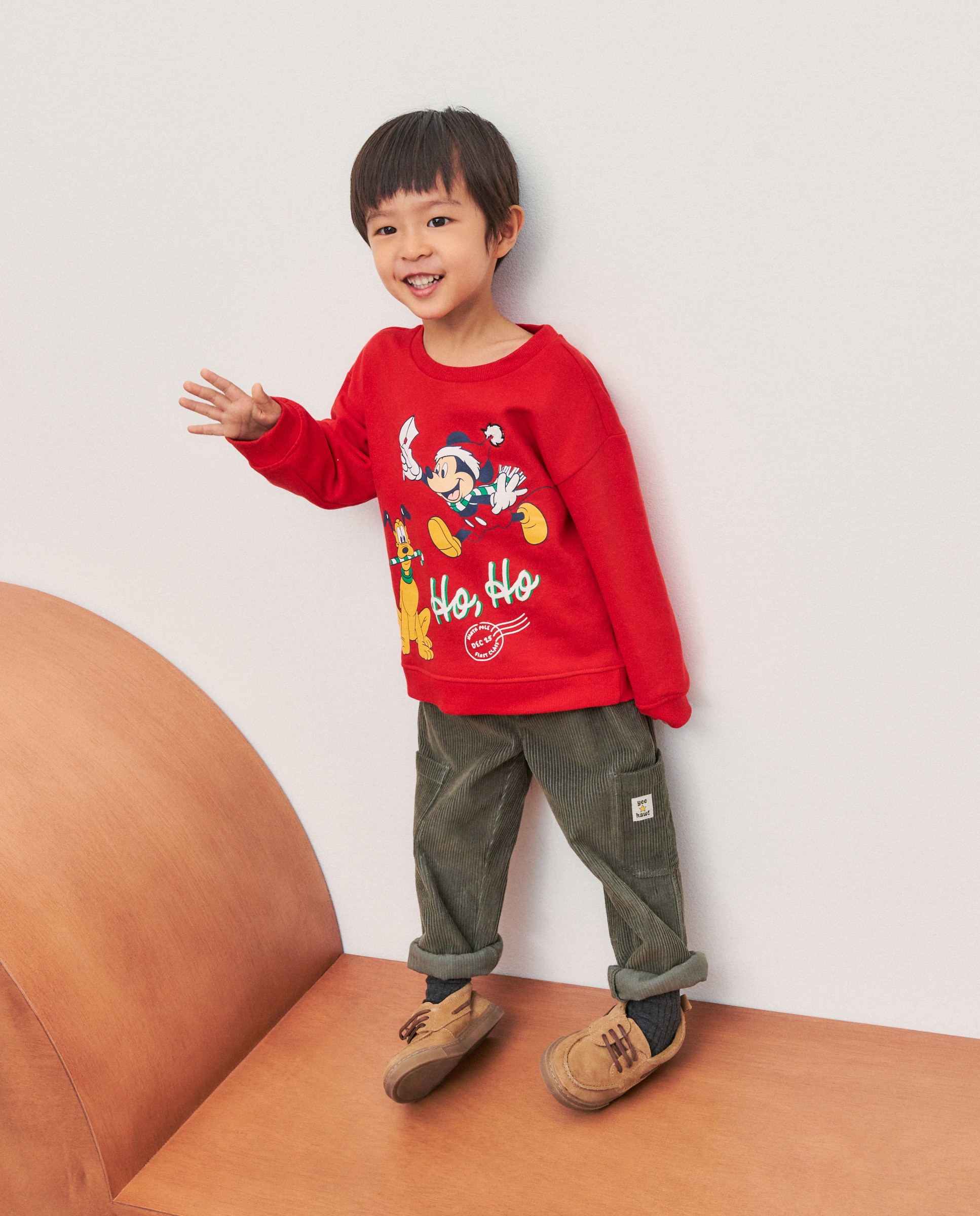 Sweatshirt de Gola Redonda e Estampado de Fantasia Mickey Fechada Vermelho-2