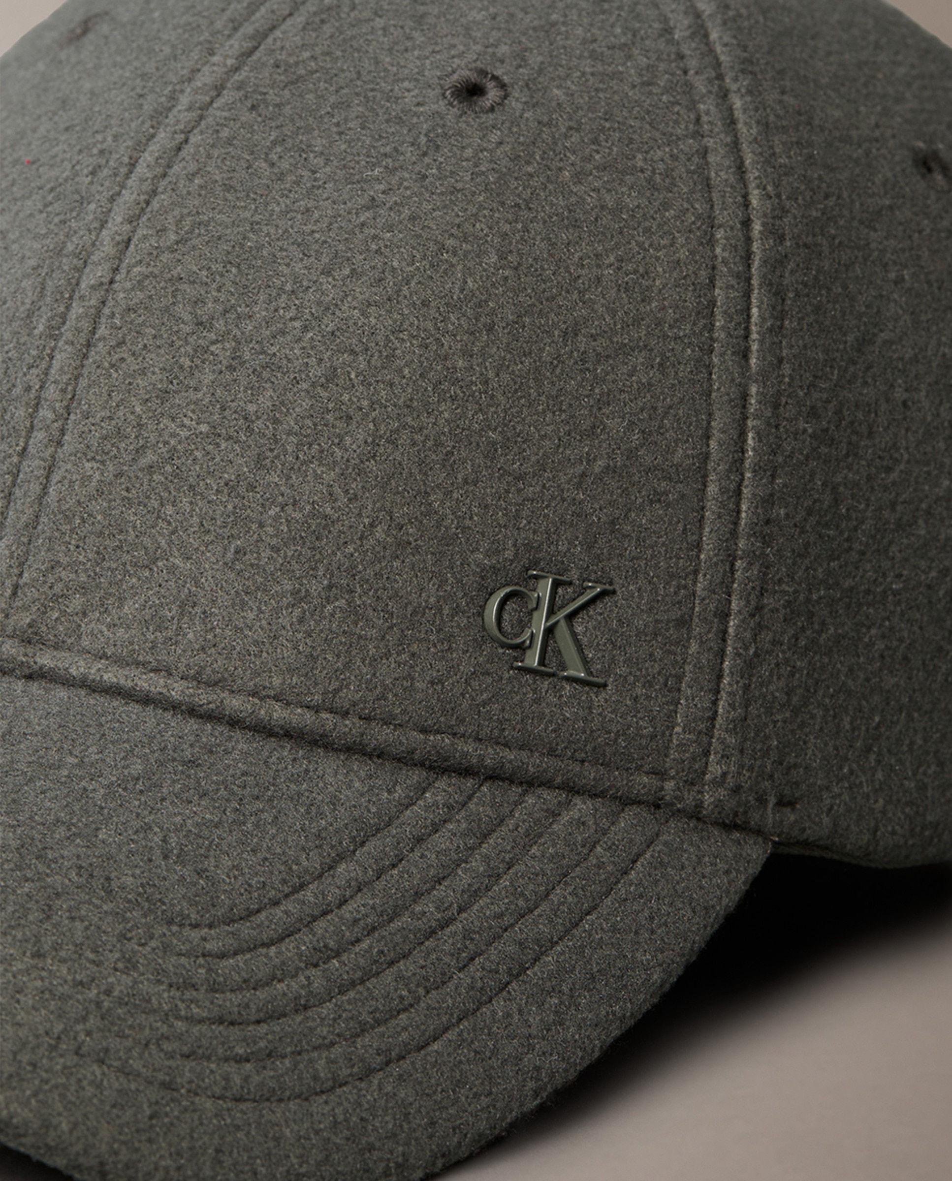 Boné de Felpa com Logótipo Metálico Cinzento-escuro-3