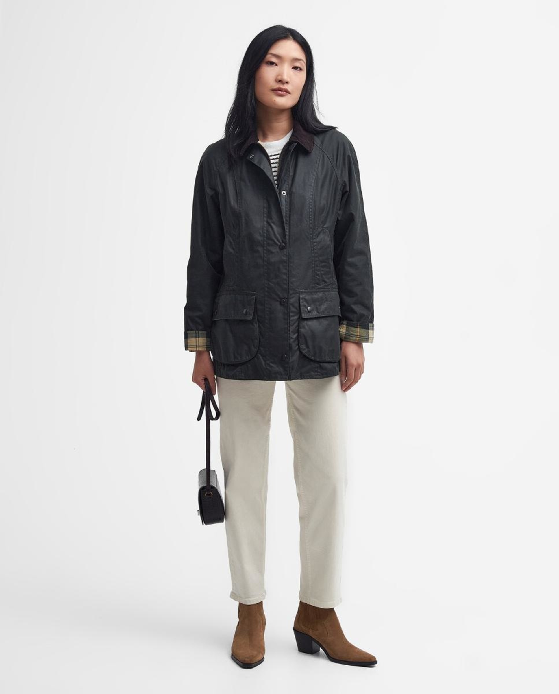 Chaqueta encerada con bolsillos calientamanos en el pecho y bolsillos de parche inferiores - Barbour - Verde Verde-11