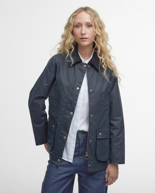 Imagen 0 de Chaqueta encerada de cuatro bolsillos de Barbour con cuello de cordón tradicional