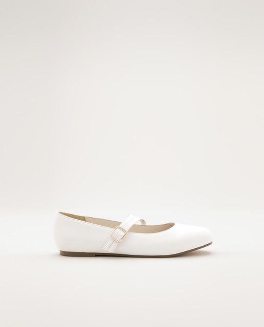 Imagem 0 de Sapatos de Presilha em Pele com Tira Dupla Cruzada