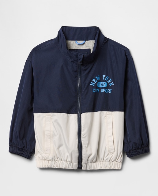 Imagen 0 de Deportiva cortavientos liso y reciclado de poliéster, resistente al viento y al agua de bebé niño