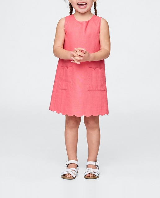 Imagen 0 de Vestido sin mangas con cuello redondo y con bolsillo de bebé niña