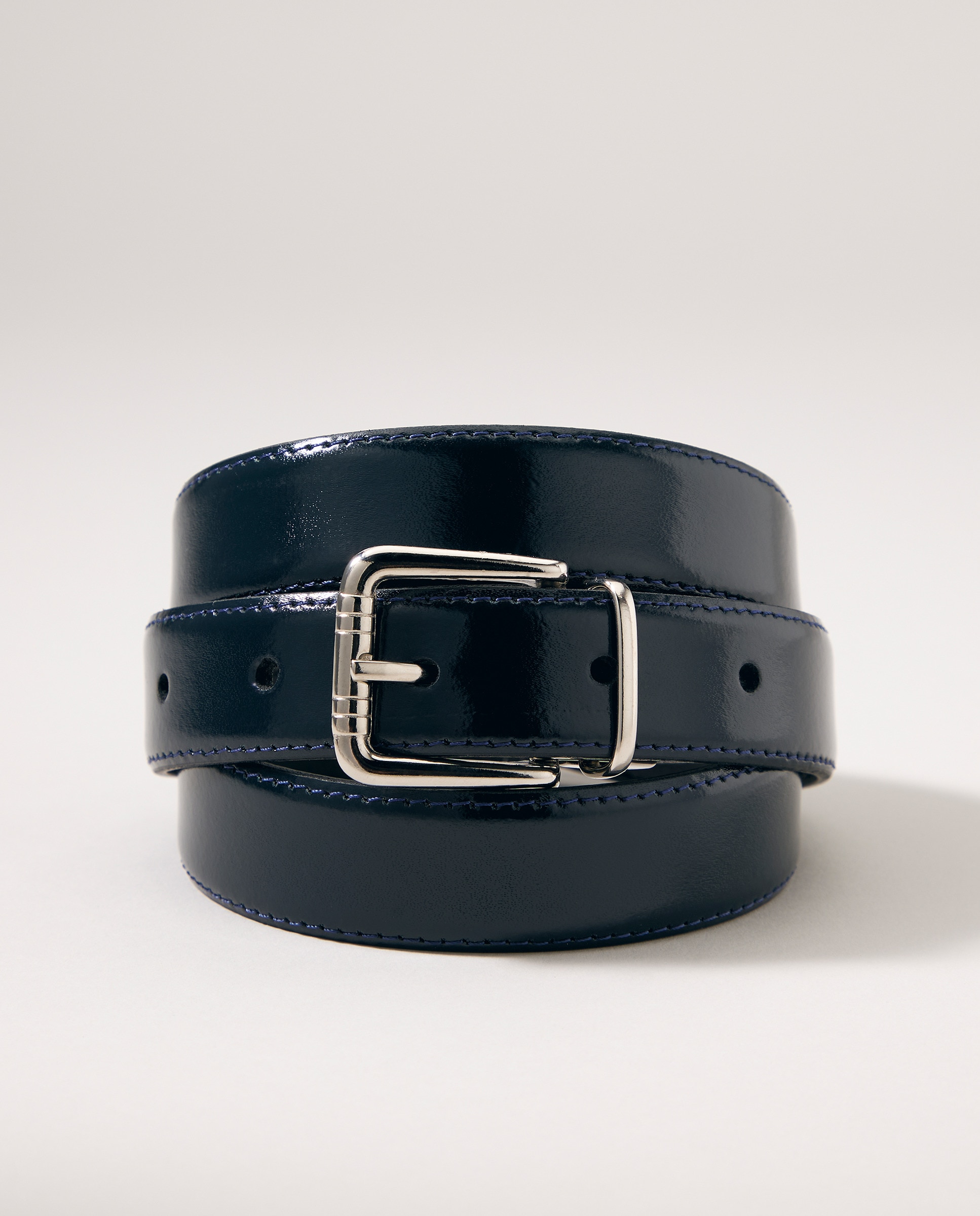Cintos com Fivela Prateada e em Pele Azul-1