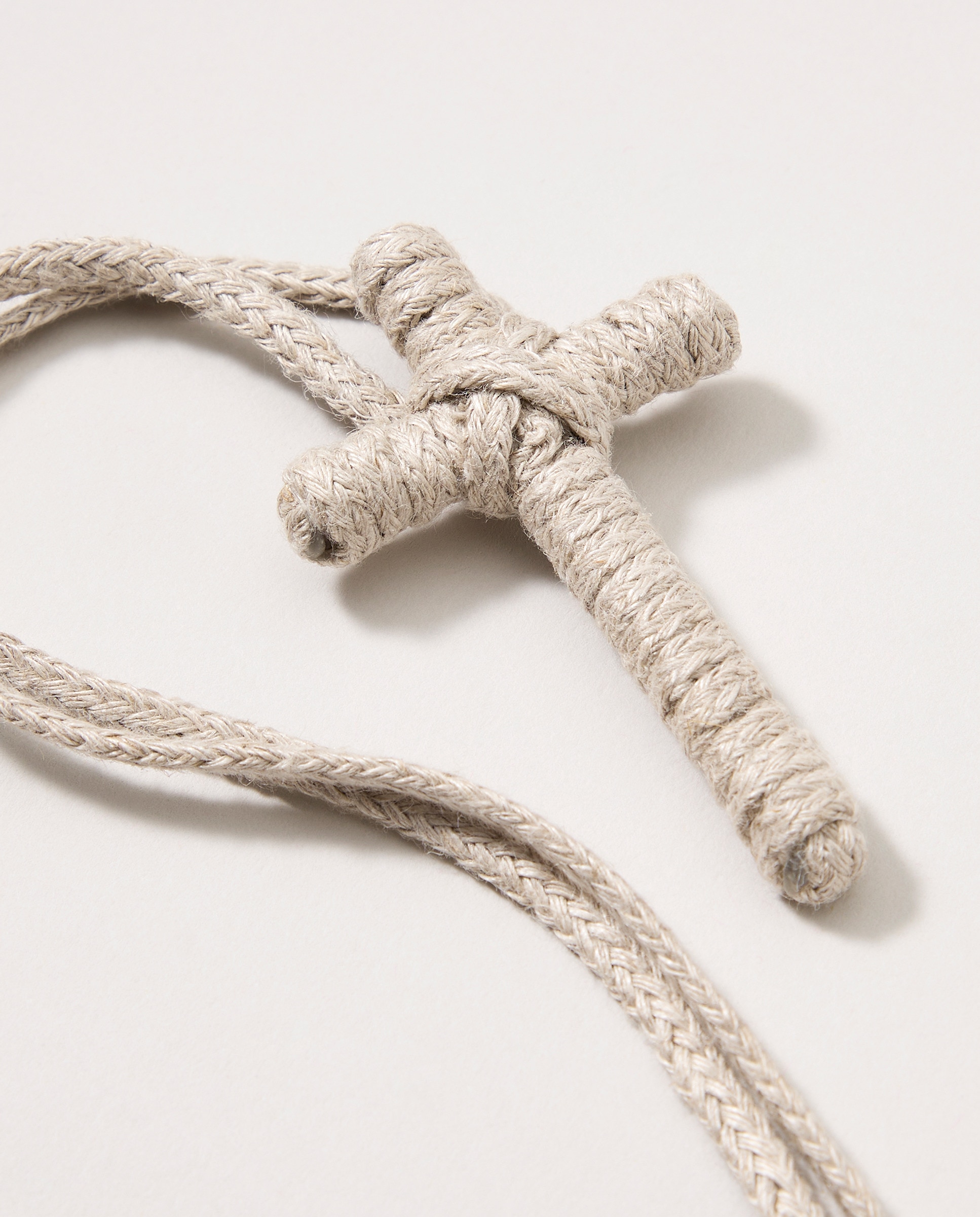 Cruz de Comunhão Castanho-2