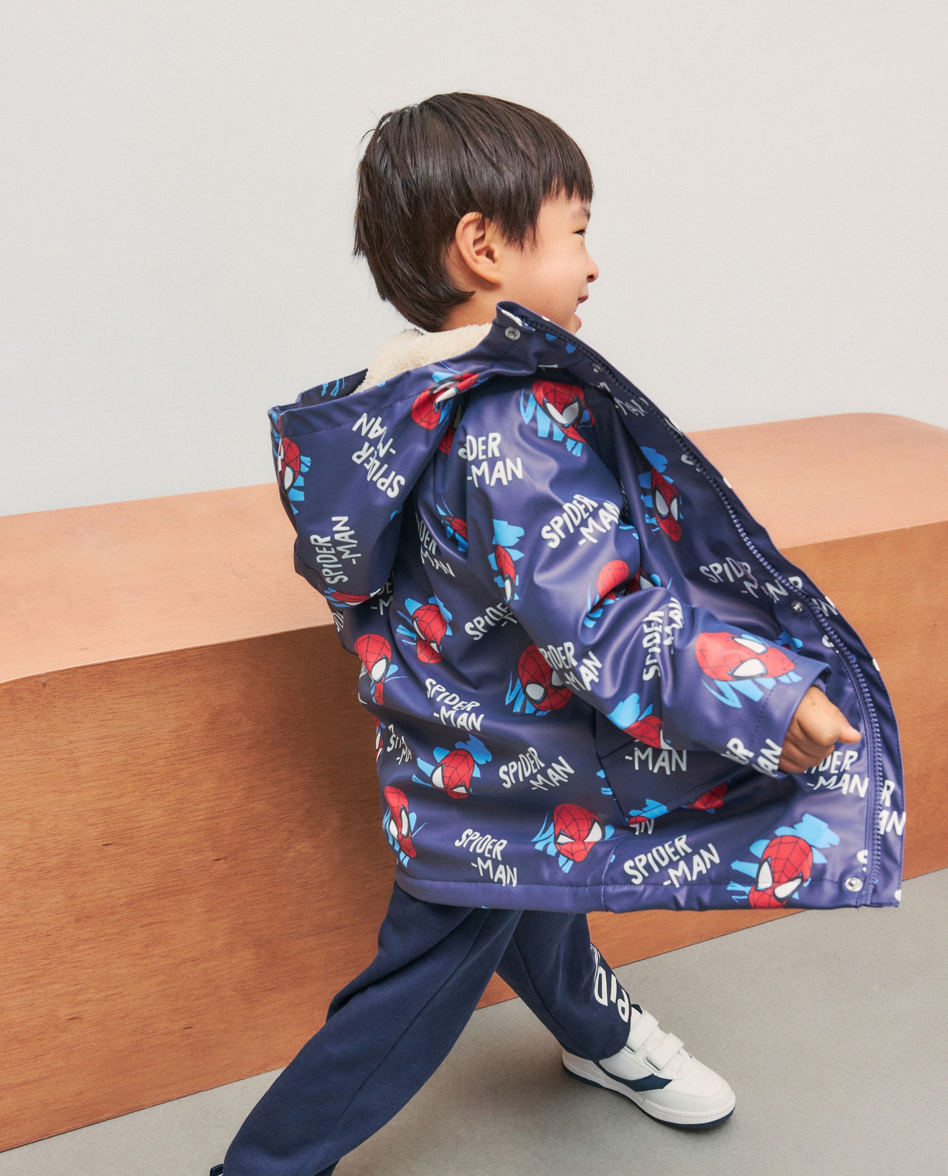 Parka Engomada Homem-Aranha Azul-marinho-3