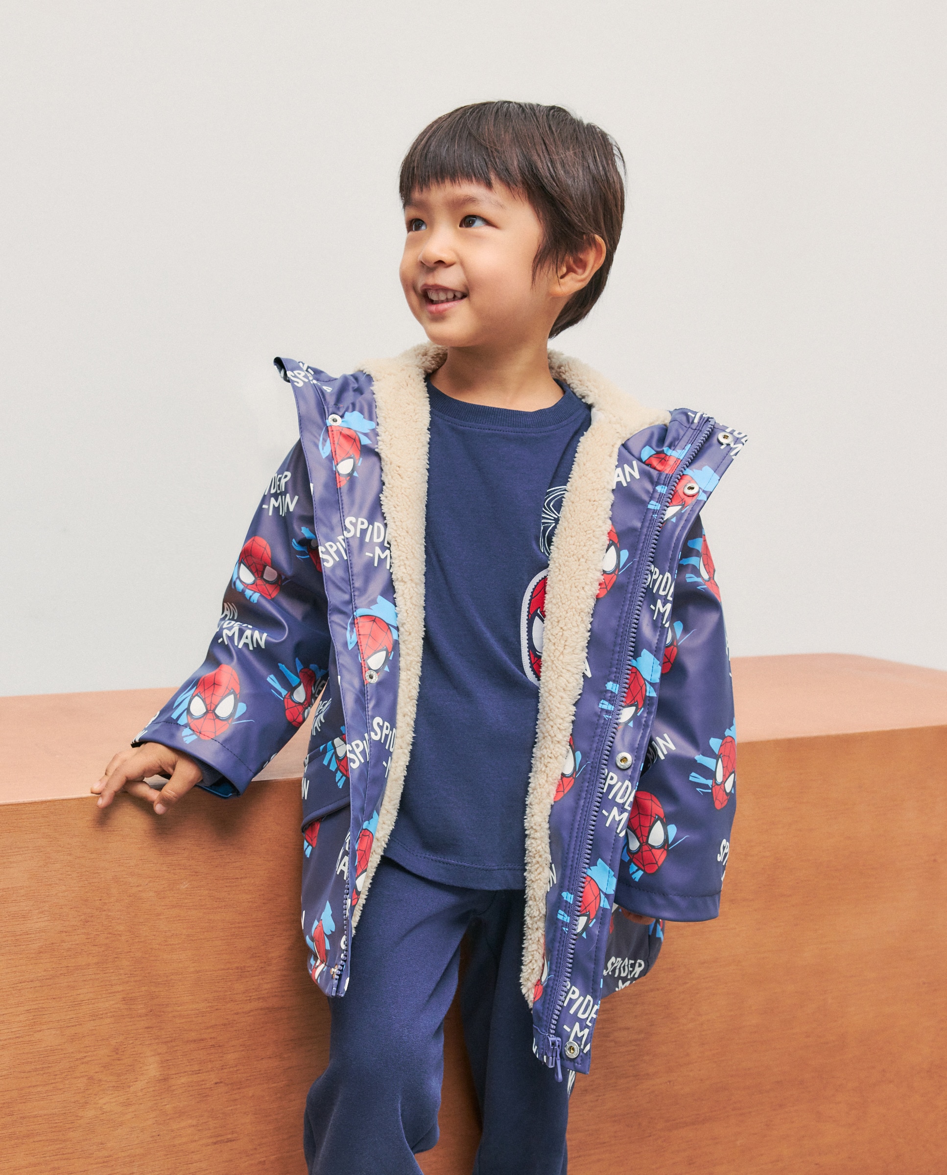 Parka Engomada Homem-Aranha Azul-marinho-1