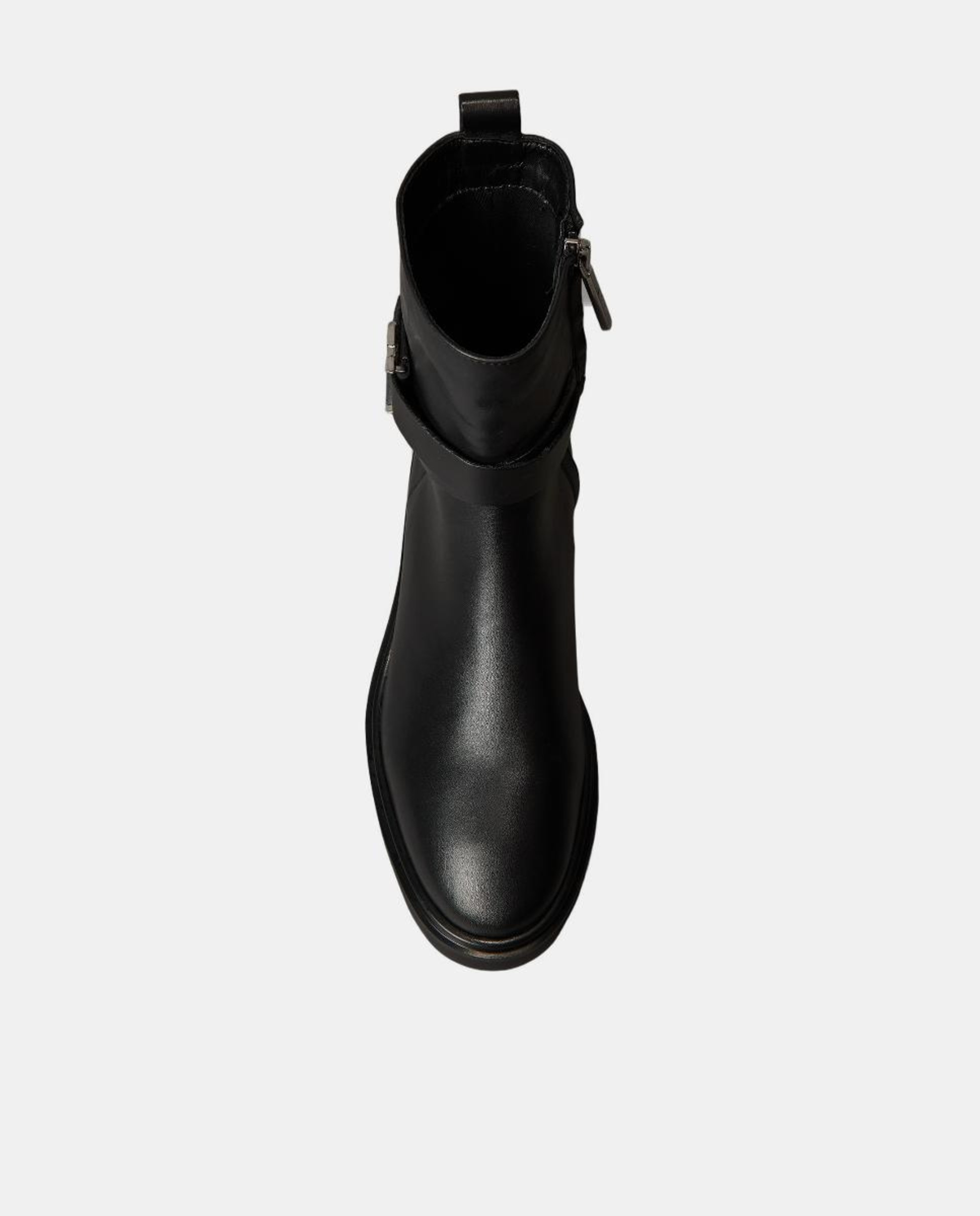 Botins Rasos em Pele Preto-4