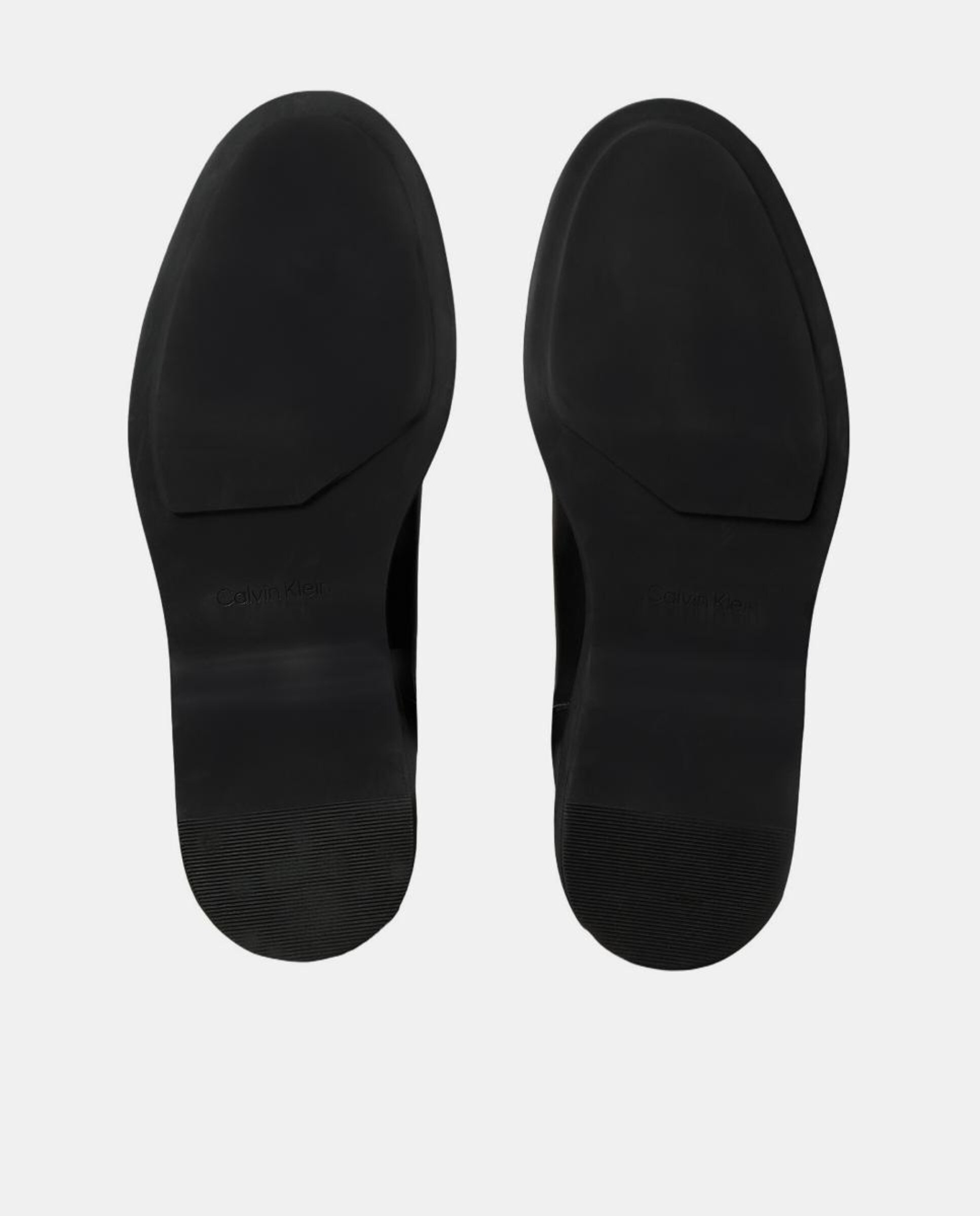 Botins Rasos em Pele Preto-6