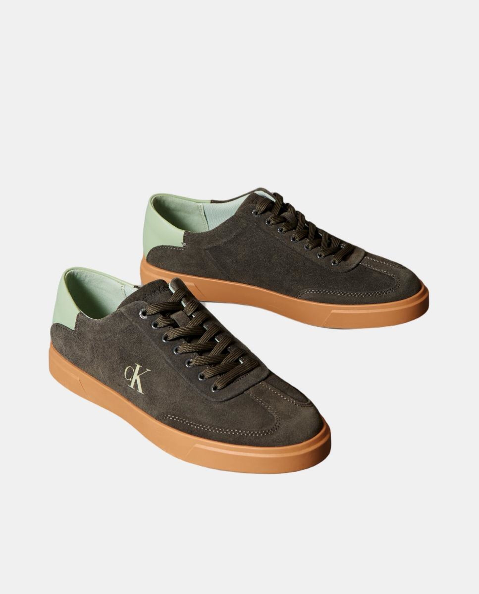 Sapatilhas Baixas em Pele Verde Azeitona-2