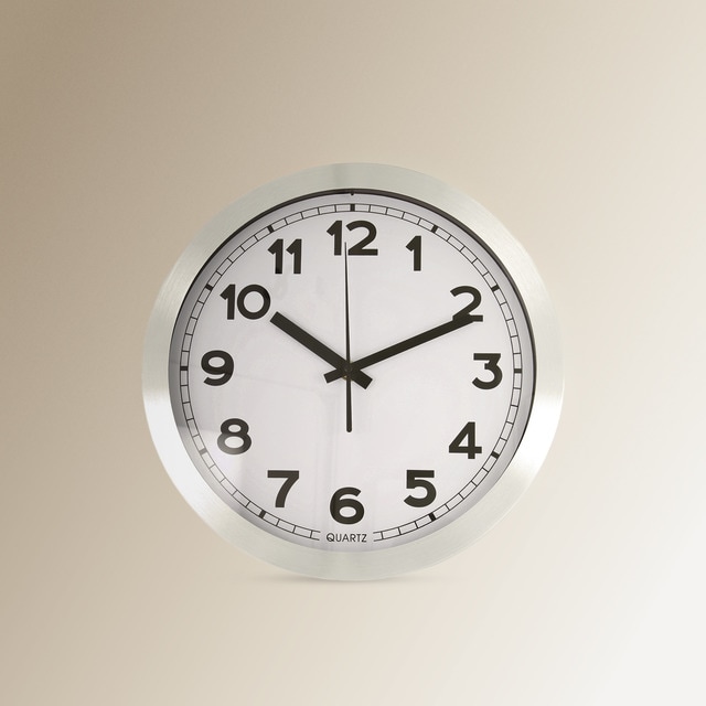 Imagen 0 de Reloj de pared plateado con fondo blanco Praga El Corte Inglés